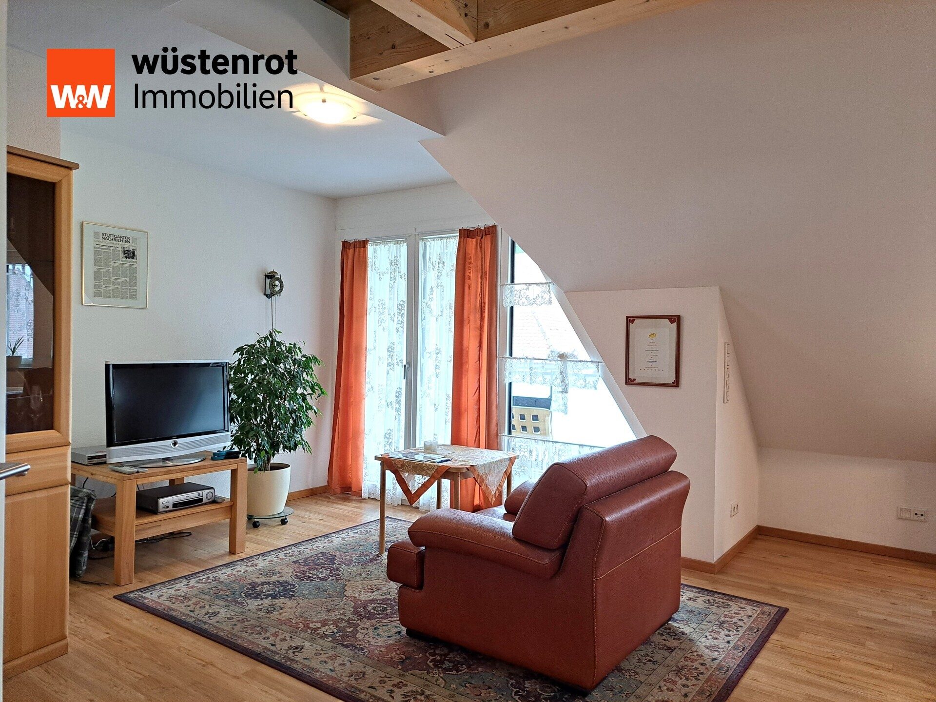 Immobilienangebot - Wolnzach - Alle - Moderne, helle DG-Wohnung mit Balkon und Aufzug in absolut zentraler Lage