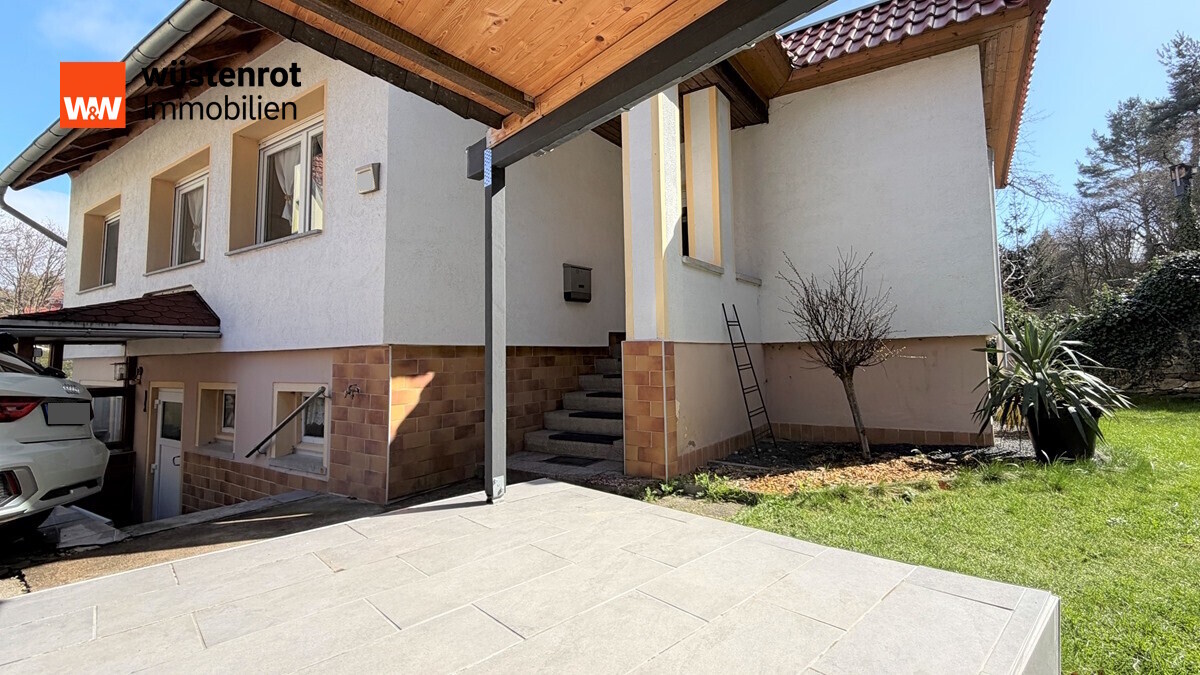 Immobilienangebot - Heimburg - Alle - Modernes, saniertes Wohnjuwel mit Panorama-Dachterrasse, Grill-Kamin und eigenem Felsenkeller!