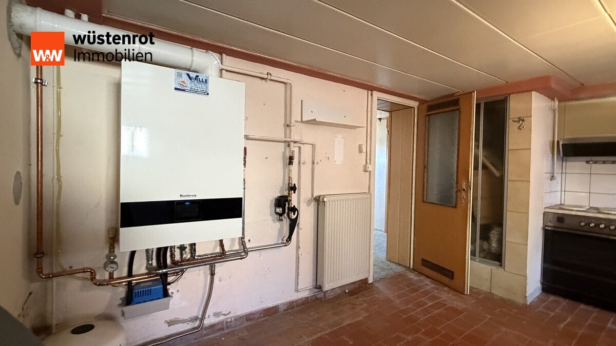 Immobilienangebot - Heimburg - Alle - Modernes, saniertes Wohnjuwel mit Panorama-Dachterrasse, Grill-Kamin und eigenem Felsenkeller!
