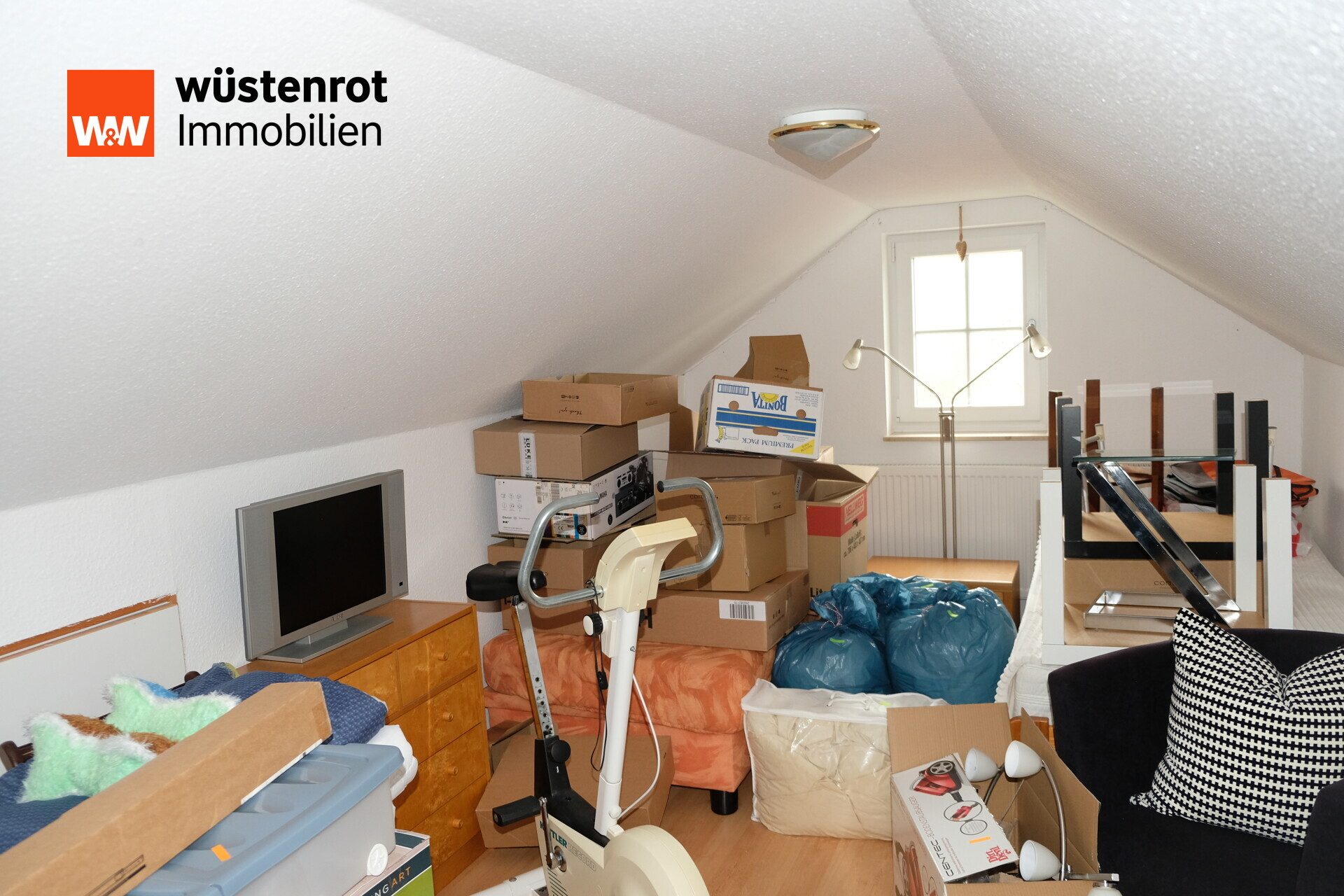 Immobilienangebot - Weißenborn/Erzgebirge - Alle - Sofort bezugsfertiges EFH mit 2 Garagen & Traumgarten in ruhiger Lage Weißenborn/Erzgeb.