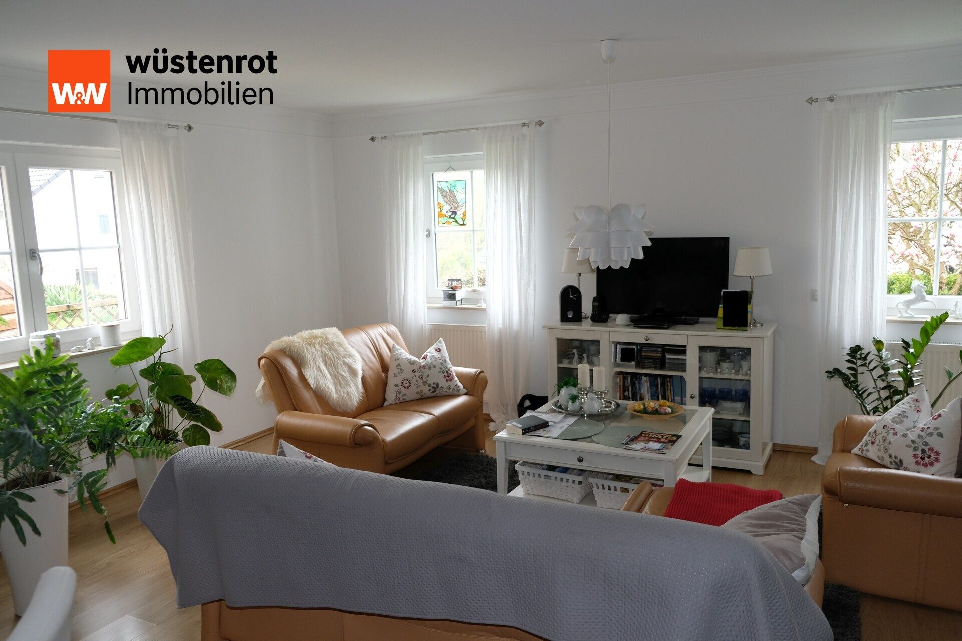 Immobilienangebot - Weißenborn/Erzgebirge - Alle - Sofort bezugsfertiges EFH mit 2 Garagen & Traumgarten in ruhiger Lage Weißenborn/Erzgeb.