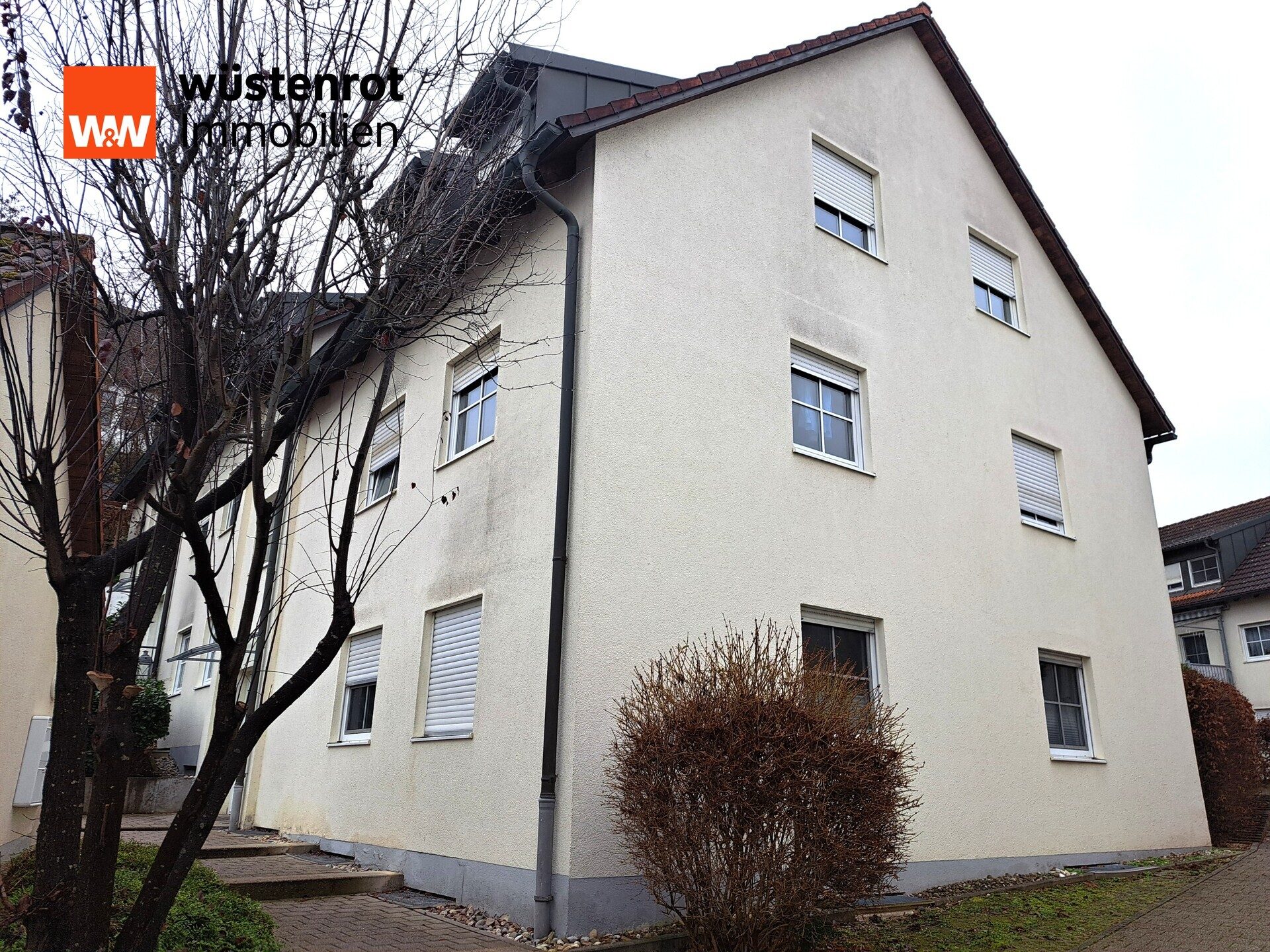 Immobilienangebot - Pfaffenhofen a. d. Ilm - Alle - 2-Zi.-DG-Wohnung in ruhiger Lage inkl. TG-Stellplatz