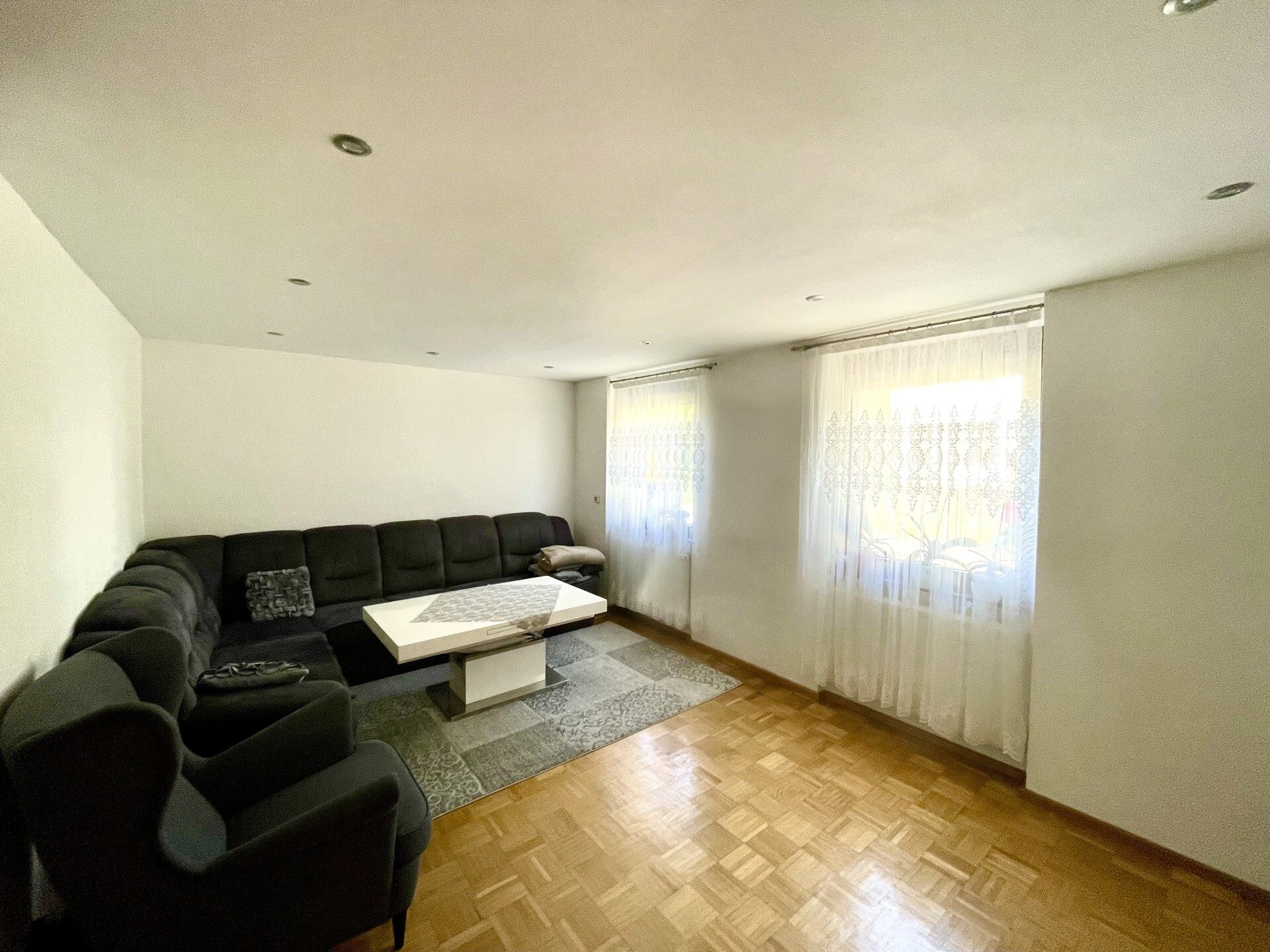 Immobilienangebot - Bühl - Alle - CHARMANTE DOPPELHAUSHÄLFTE IN BÜHL: Gemütliche Aufteilung, Garten und Schopf in bevorzugter Wohnlage