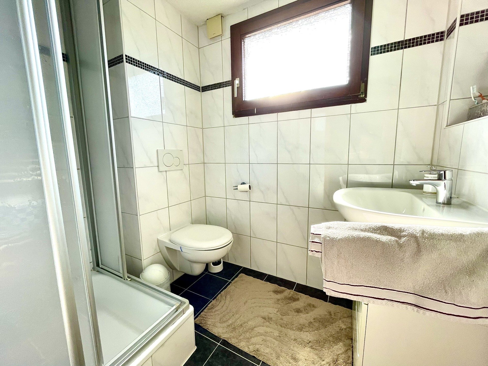 Immobilienangebot - Bühl - Alle - CHARMANTE DOPPELHAUSHÄLFTE IN BÜHL: Gemütliche Aufteilung, Garten und Schopf in bevorzugter Wohnlage