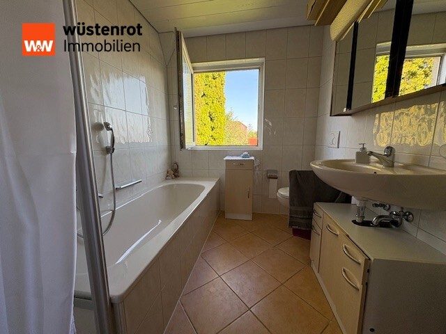 Immobilienangebot - Neuenbürg / Dennach - Alle - Zweifamilienhaus in Neuenbürg Dennach für Mehrgenerationen!