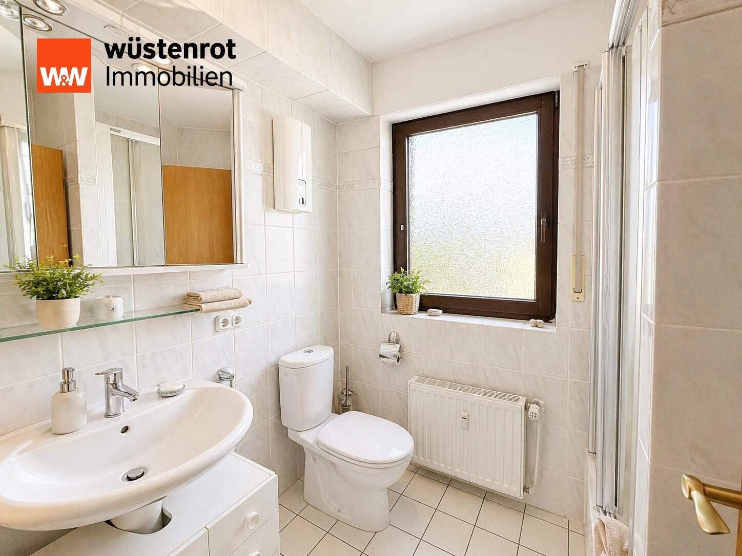 Immobilienangebot - Bottrop - Alle - „Zwei Ebenen, ein Zuhause – Maisonette mit Kamin, Balkon und Garage im Herzen von Bottrop“