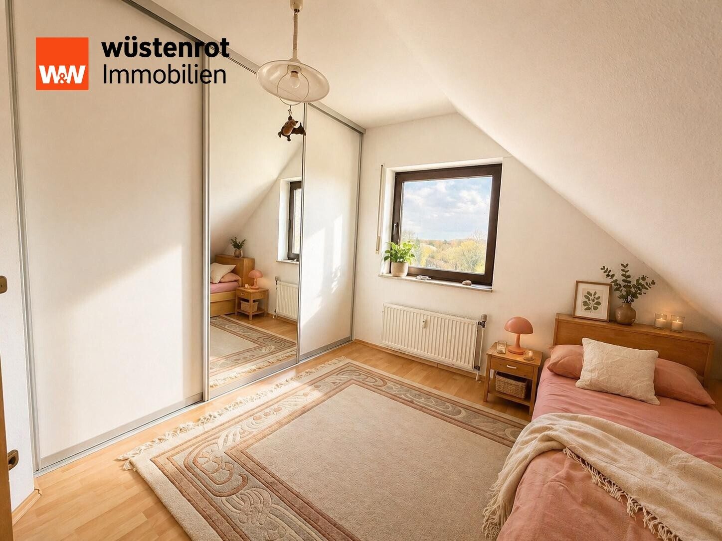 Immobilienangebot - Bottrop - Alle - „Zwei Ebenen, ein Zuhause – Maisonette mit Kamin, Balkon und Garage im Herzen von Bottrop“