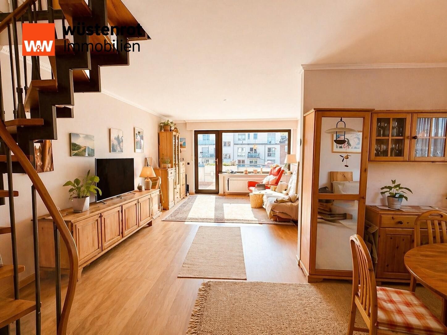 Immobilienangebot - Bottrop - Alle - „Zwei Ebenen, ein Zuhause – Maisonette mit Kamin, Balkon und Garage im Herzen von Bottrop“