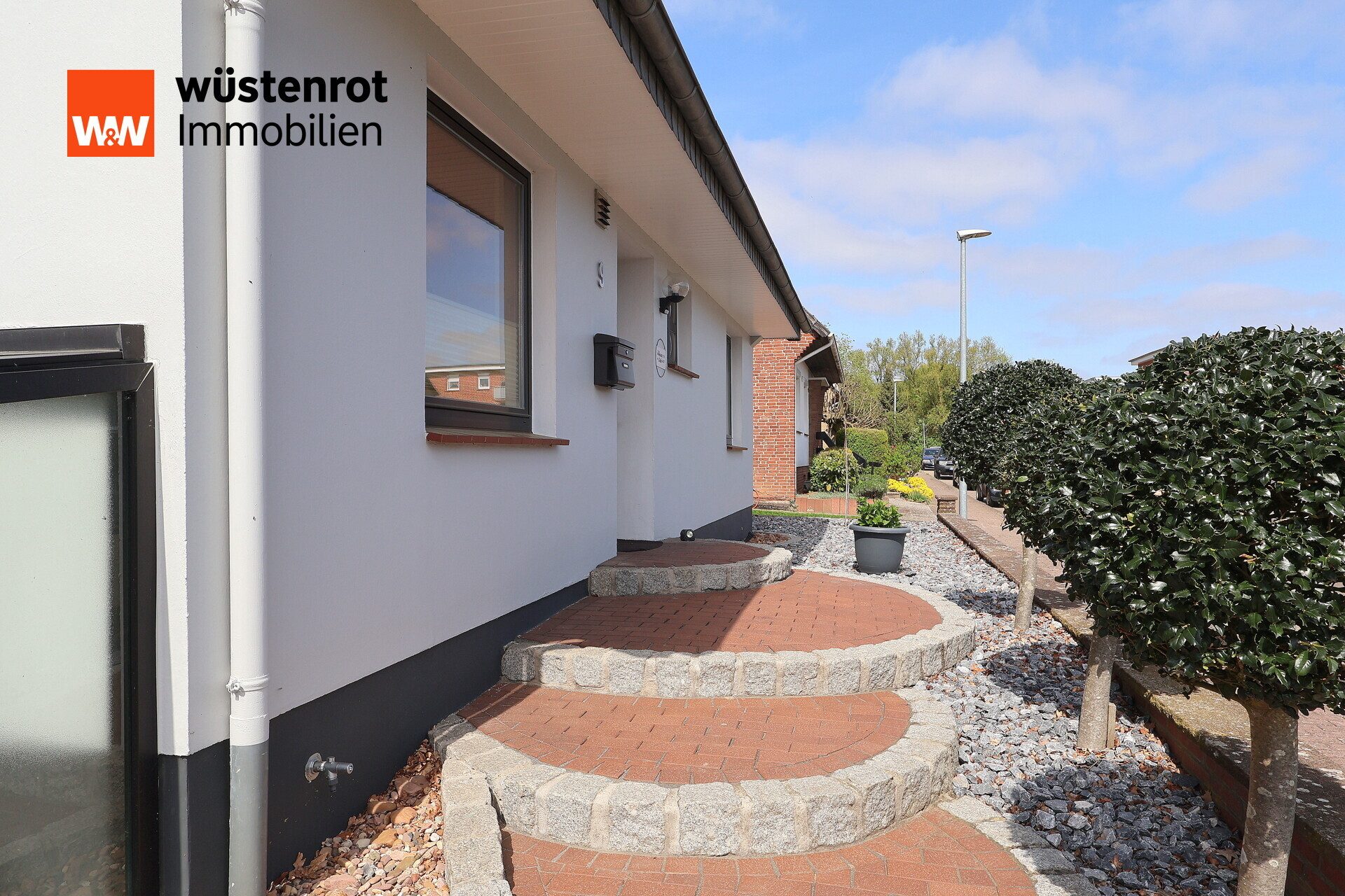 Immobilienangebot - Syke - Alle - Großes Haus mit 6 Zimmern in zentraler Lage von Syke!