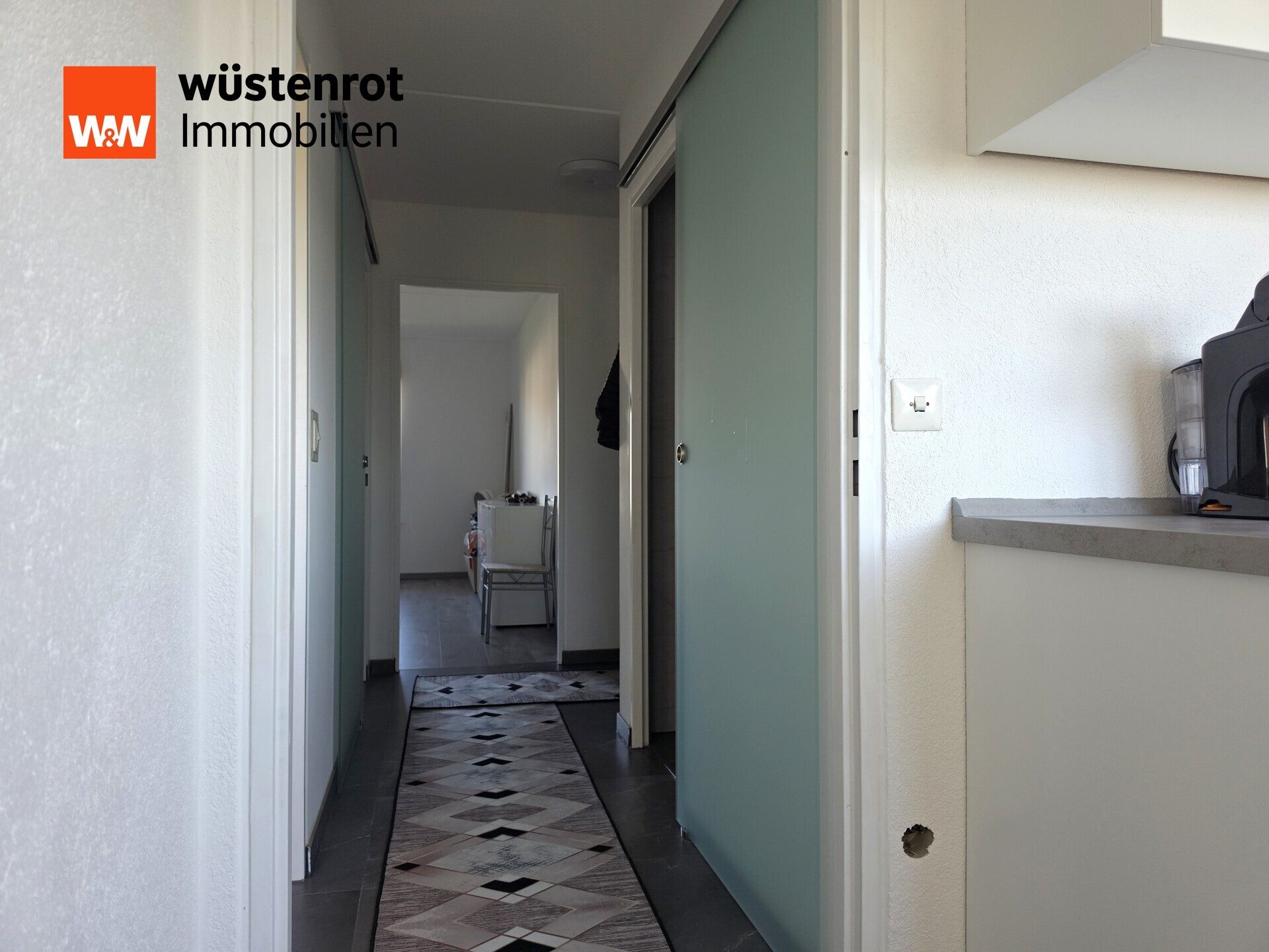 Immobilienangebot - Mössingen - Alle - Moderne 2-Zimmer-Wohnung mit Balkon, Garage & 
Keller!