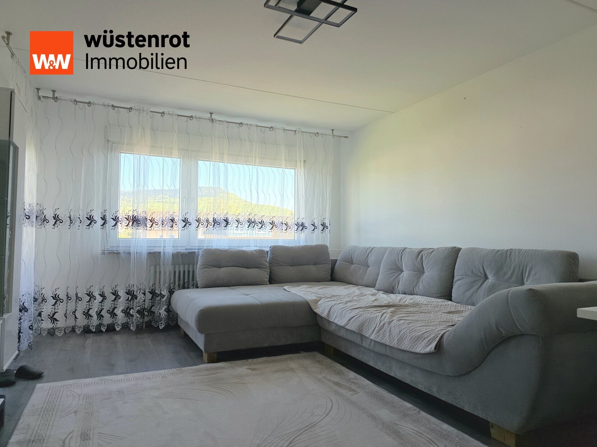 Immobilienangebot - Mössingen - Alle - Moderne 2-Zimmer-Wohnung mit Balkon, Garage & 
Keller!