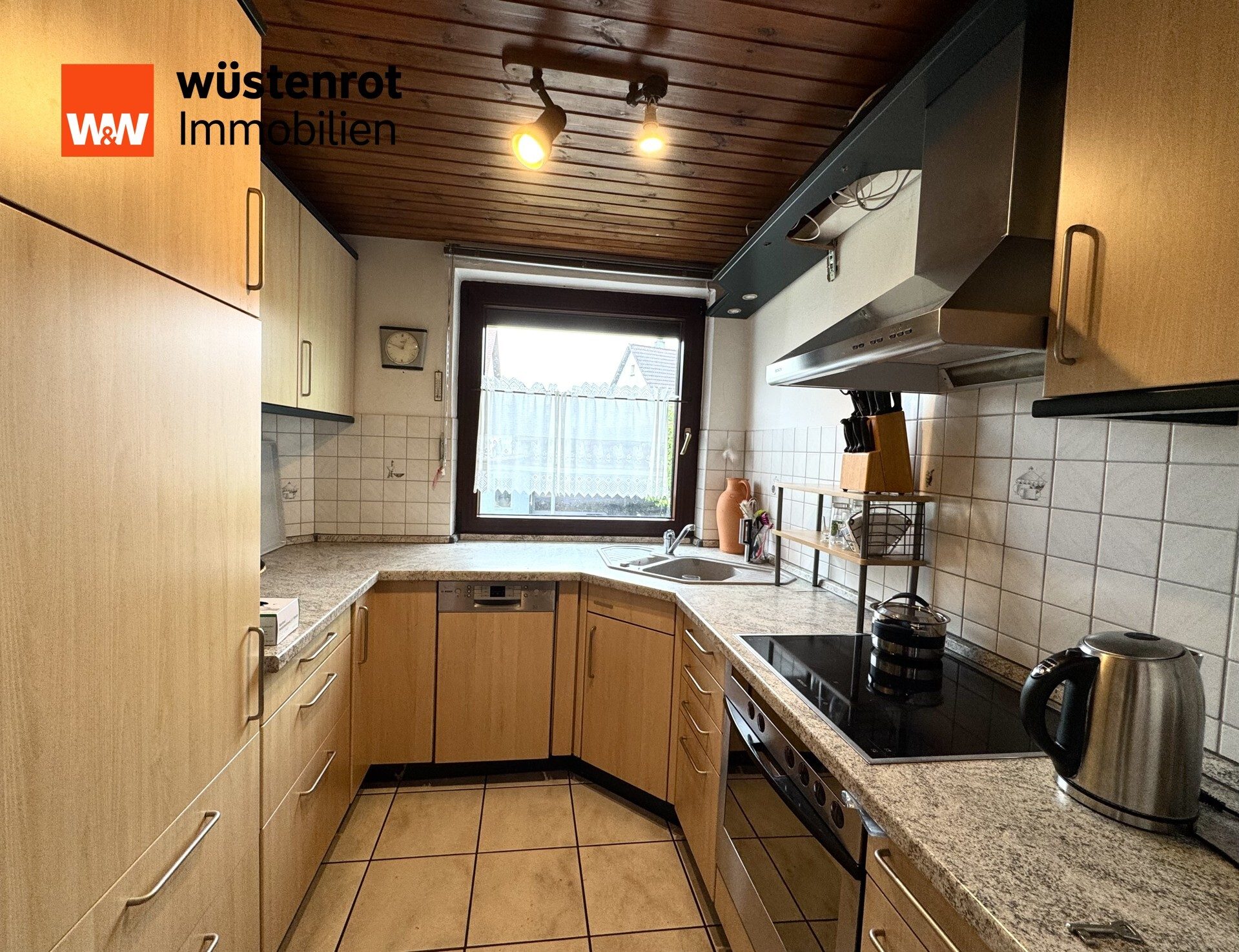 Immobilienangebot - Altshausen - Alle - Charmantes Einfamilienhaus, ruhige Lage von Altshausen, modernisiert, gemütlich, herrlichem Garten!