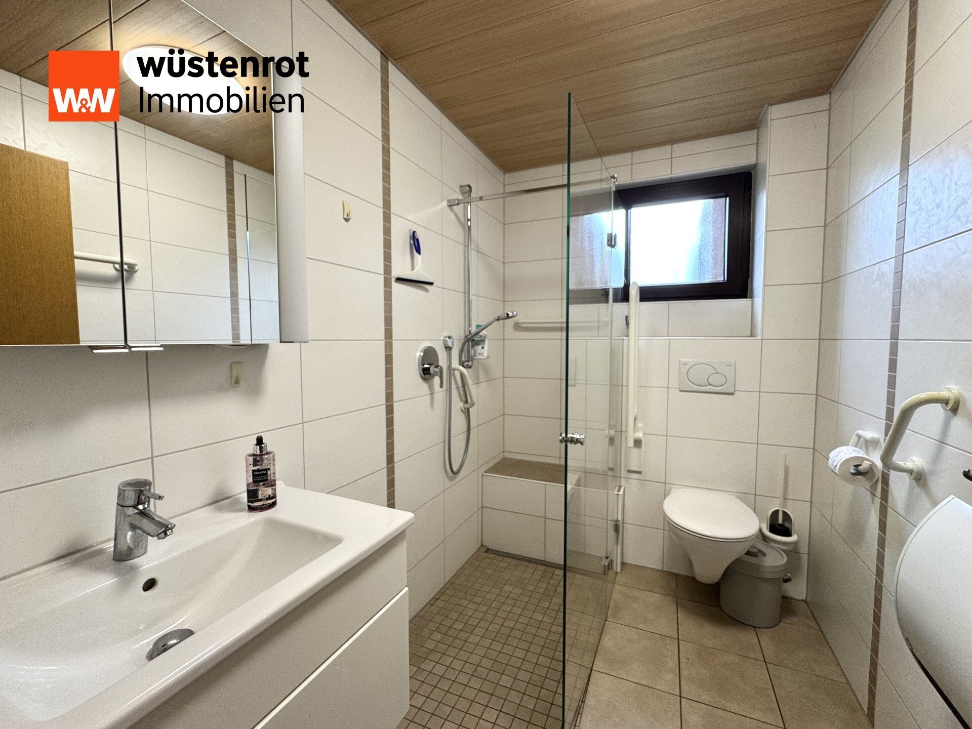 Immobilienangebot - Altshausen - Alle - Charmantes Einfamilienhaus, ruhige Lage von Altshausen, modernisiert, gemütlich, herrlichem Garten!