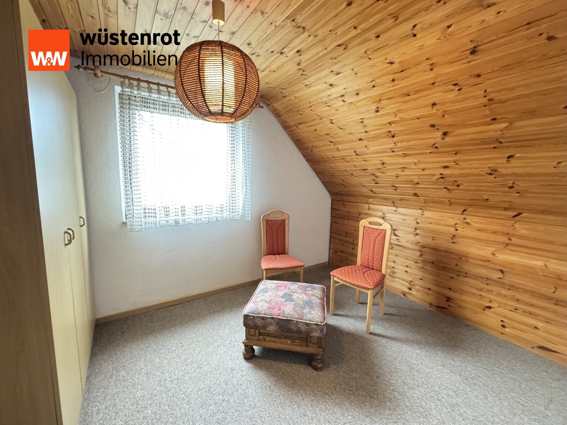 Immobilienangebot - Altshausen - Alle - Charmantes Einfamilienhaus, ruhige Lage von Altshausen, modernisiert, gemütlich, herrlichem Garten!