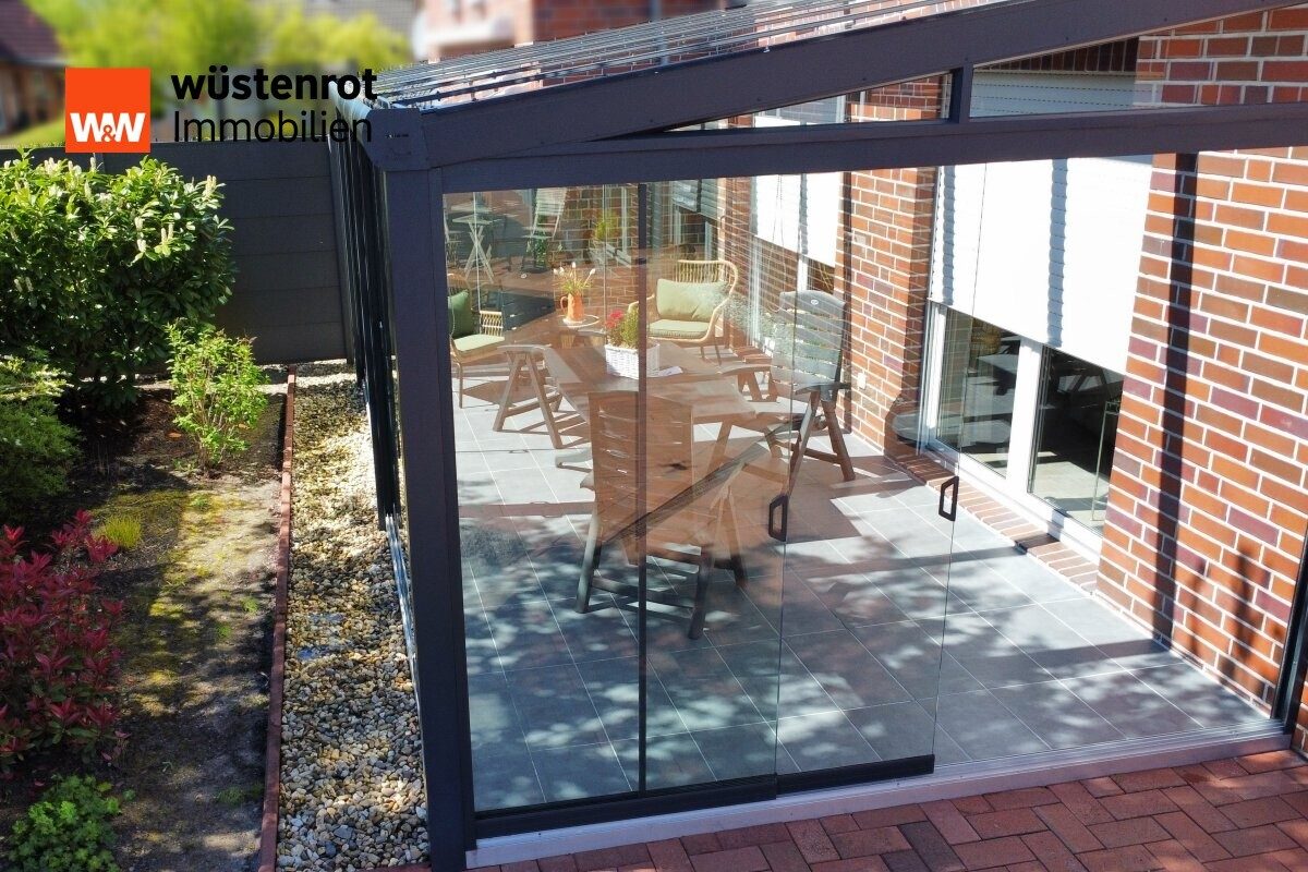 Immobilienangebot - Emden / Larrelt - Alle - RESERVIERT-Stilvolle Doppelhaushälfte im bevorzugten Stadtteil Emden Larrelt