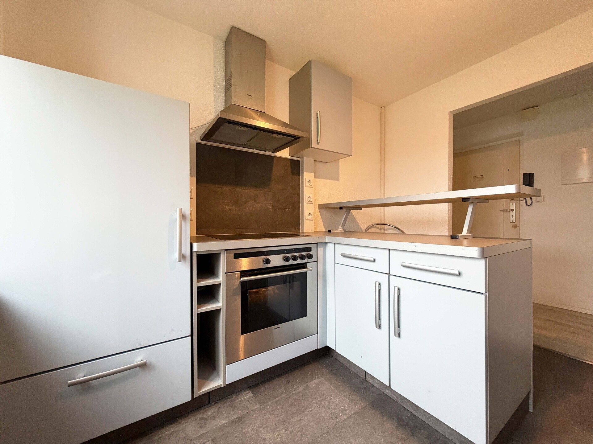 Immobilienangebot - Rottweil - Alle - Allein oder zu zweit ankommen im Hochparterre. 3 Zimmer, ca. 59 m². 
Mit Balkon. Küche vorhanden.