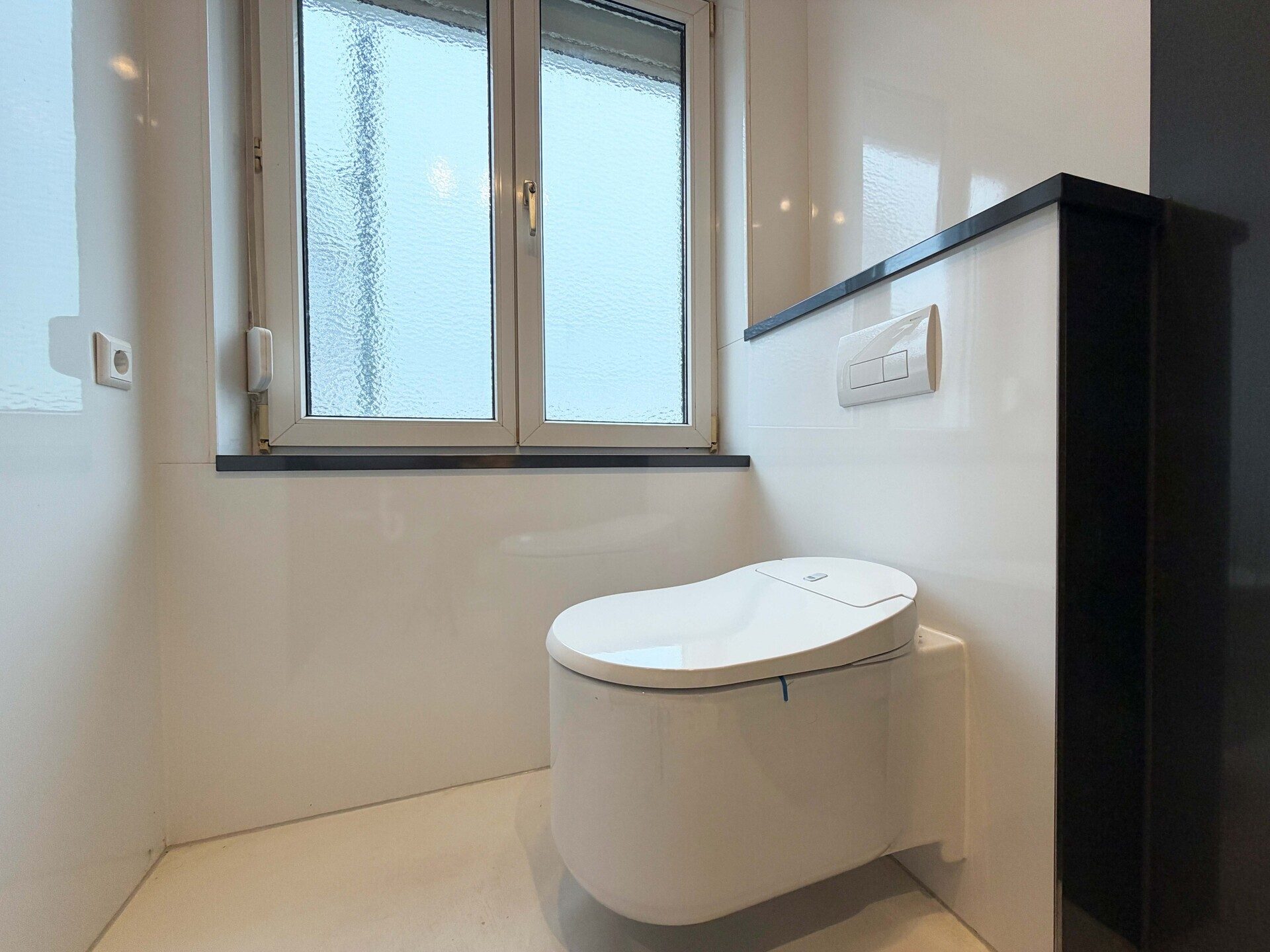 Immobilienangebot - Rottweil - Alle - Allein oder zu zweit ankommen im Hochparterre. 3 Zimmer, ca. 59 m². 
Mit Balkon. Küche vorhanden.