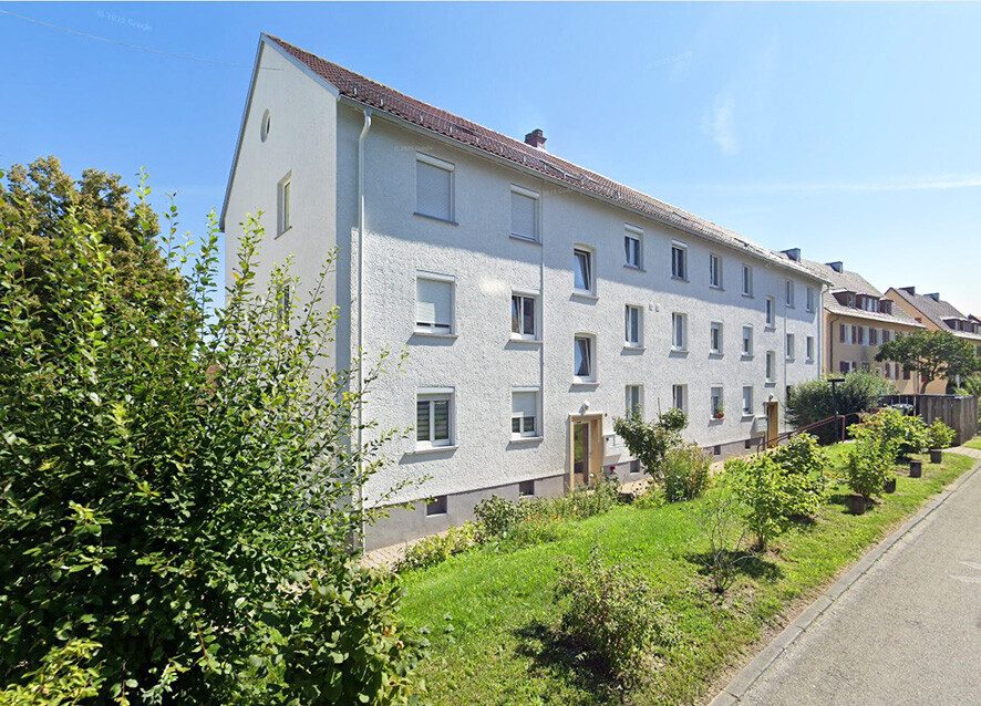 Immobilienangebot - Rottweil - Alle - Allein oder zu zweit ankommen im Hochparterre. 3 Zimmer, ca. 59 m². 
Mit Balkon. Küche vorhanden.