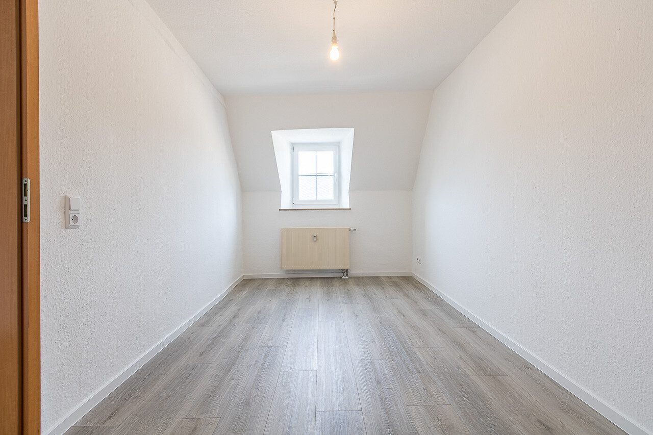 Immobilienangebot - Hermeskeil - Alle - Flexibel wohnen oder arbeiten – frisch renovierte 3-Zimmer-Einheit mit neuer Einbauküche