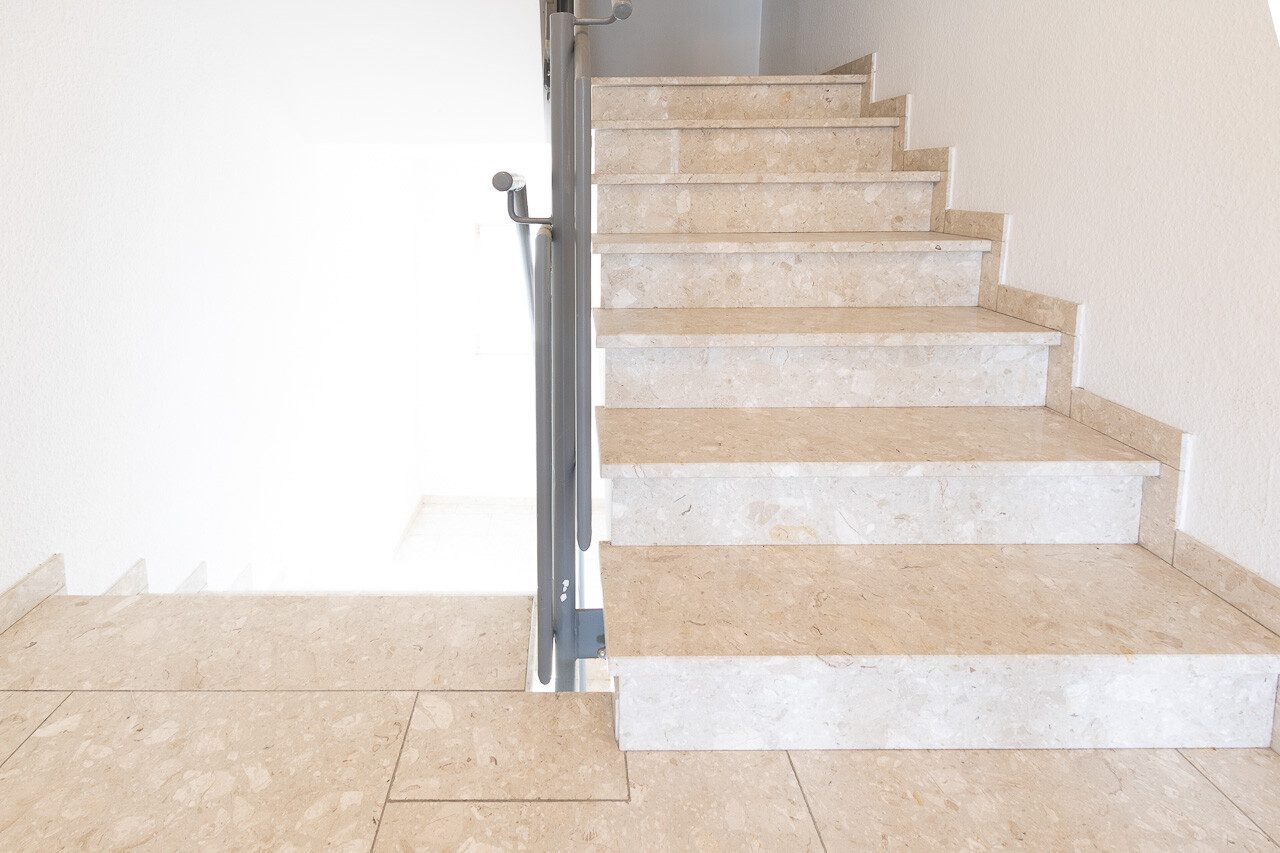 Immobilienangebot - Hermeskeil - Alle - Flexibel wohnen oder arbeiten – frisch renovierte 3-Zimmer-Einheit mit neuer Einbauküche