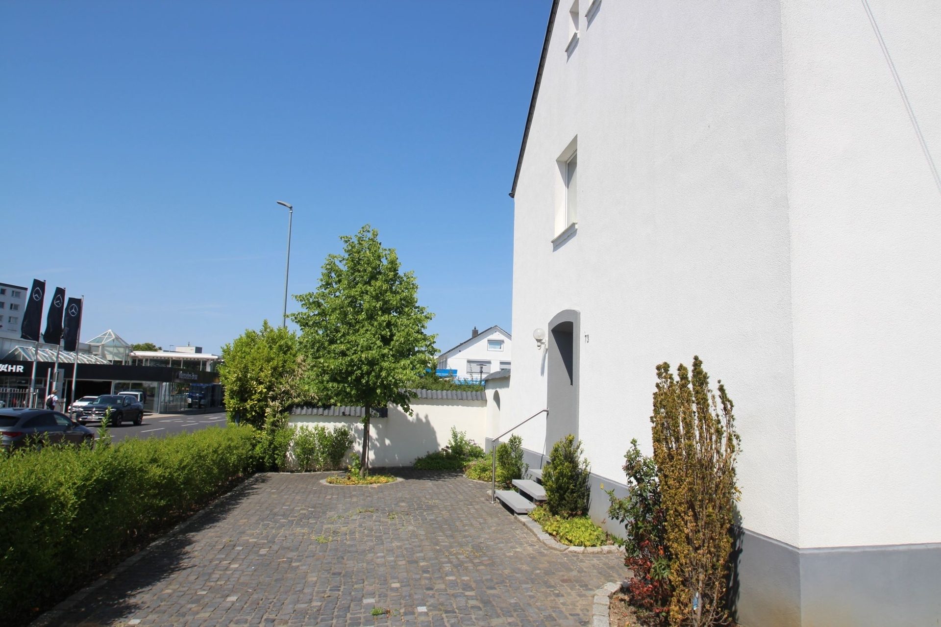 Immobilienangebot - Geilenkirchen - Alle - 3D: Stilvolles Wohnjuwel in der Innenstadt: kernsaniert, möbliert, bezugsfertig