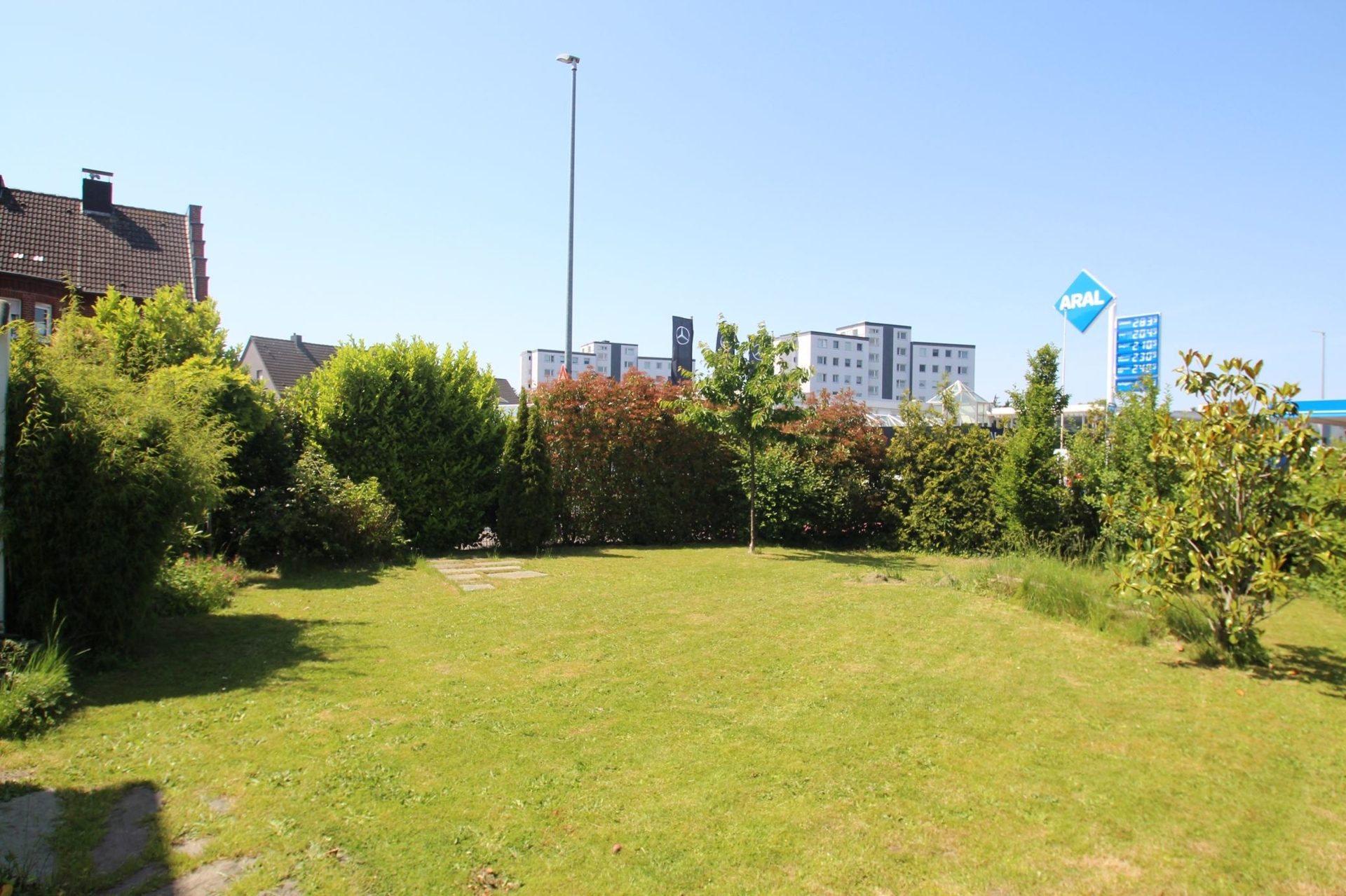 Immobilienangebot - Geilenkirchen - Alle - 3D: Stilvolles Wohnjuwel in der Innenstadt: kernsaniert, möbliert, bezugsfertig