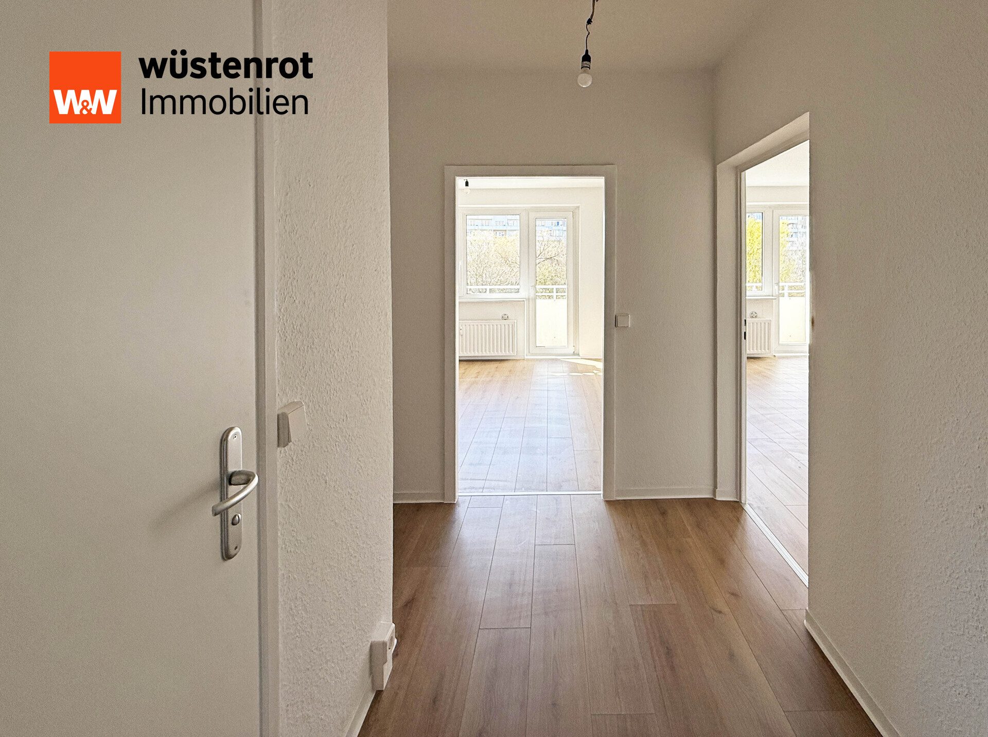 Immobilienangebot - Neubrandenburg - Alle - FAST IM STADTZENTRUM UND MIT EINEM GROSSEM BALKON