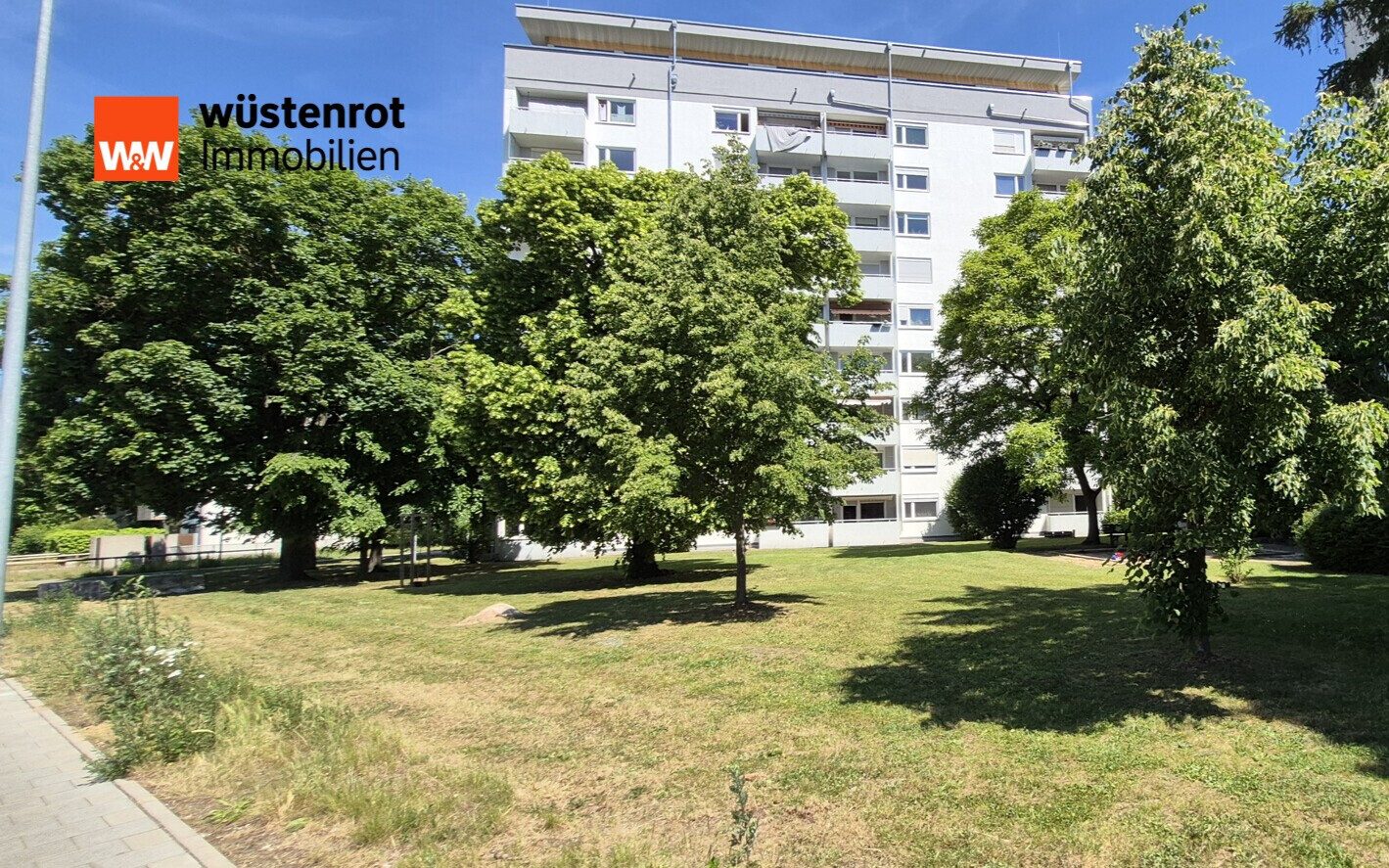Immobilienangebot - Nürnberg - Alle - Charmante 1- Zimmer- Wohnung mit Weitblick !