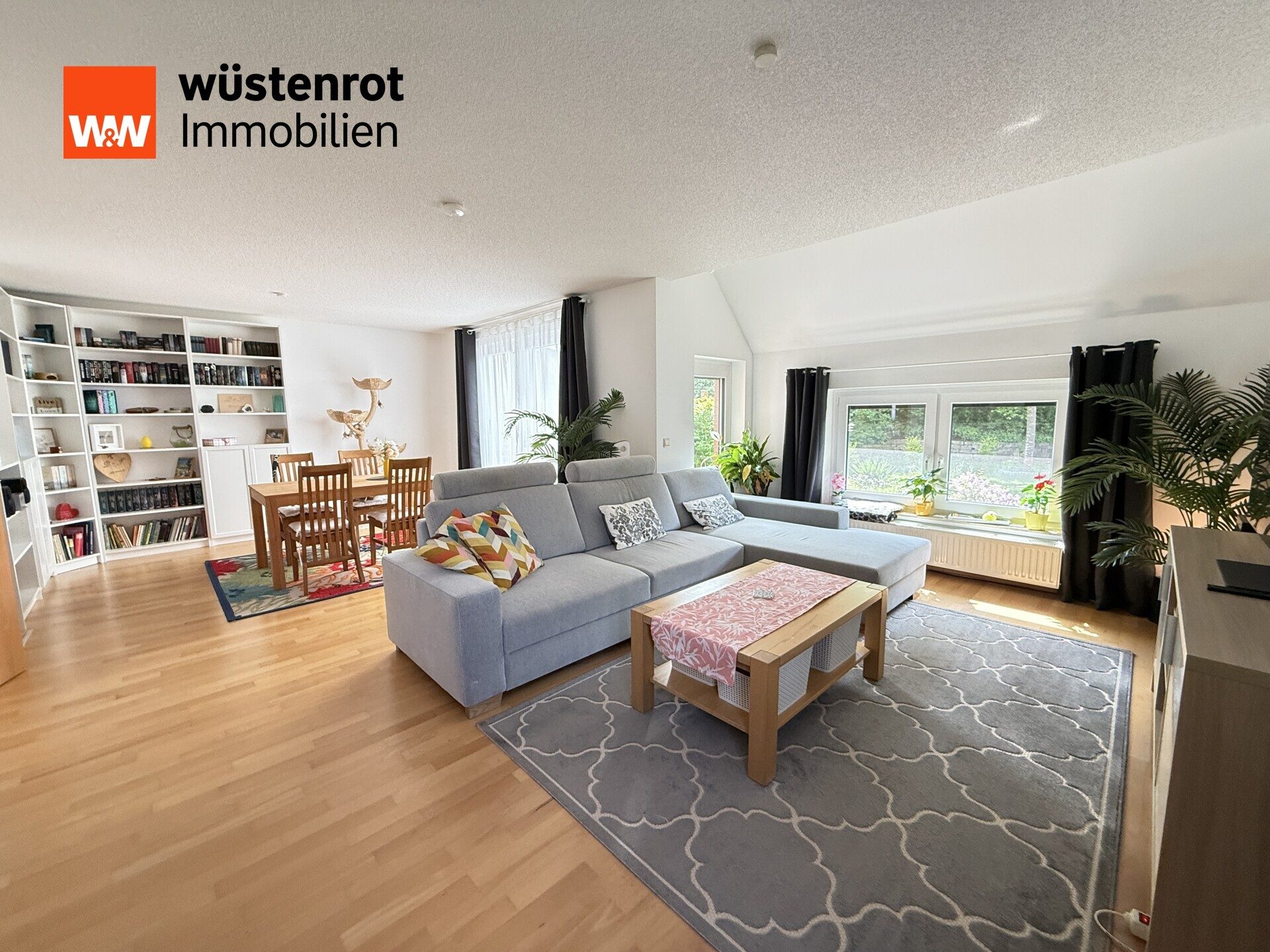 Immobilienangebot - Meine - Alle - Modernisierte DHH in zweiter Reihe einer ruhigen, gepflegten Wohnsiedlung nahe dem Ortskern v. Meine