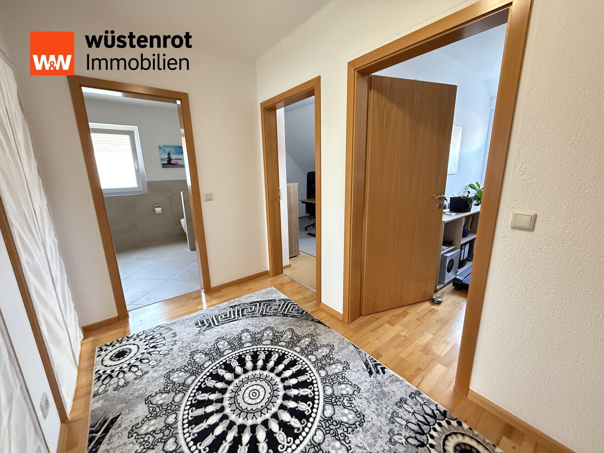 Immobilienangebot - Meine - Alle - Modernisierte DHH in zweiter Reihe einer ruhigen, gepflegten Wohnsiedlung nahe dem Ortskern v. Meine