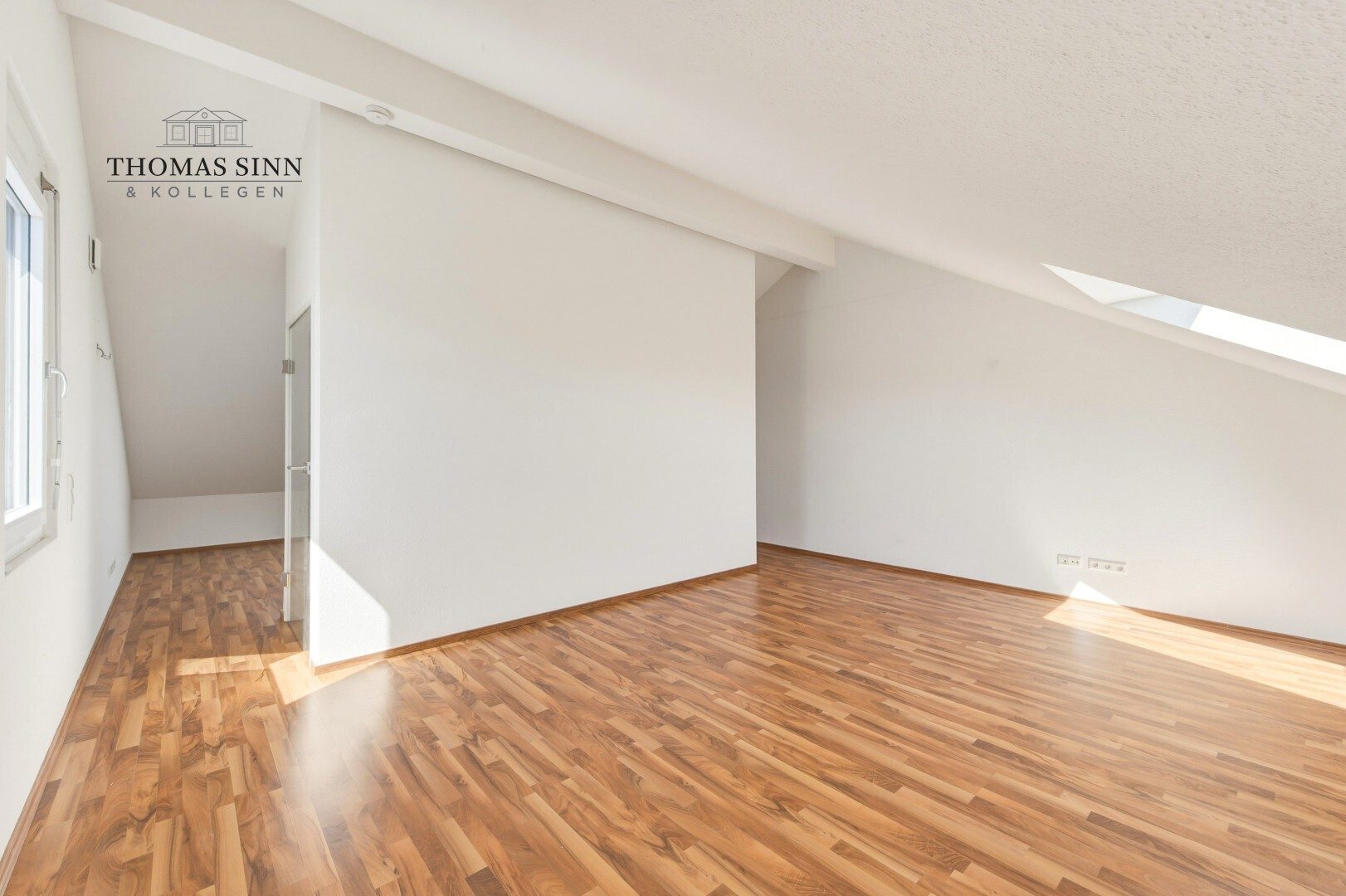 Immobilienangebot - Leingarten - Alle - Familienfreundliche "Doppelhaushälfte" mit pflegeleichtem Garten und viel Platz auf drei Etagen