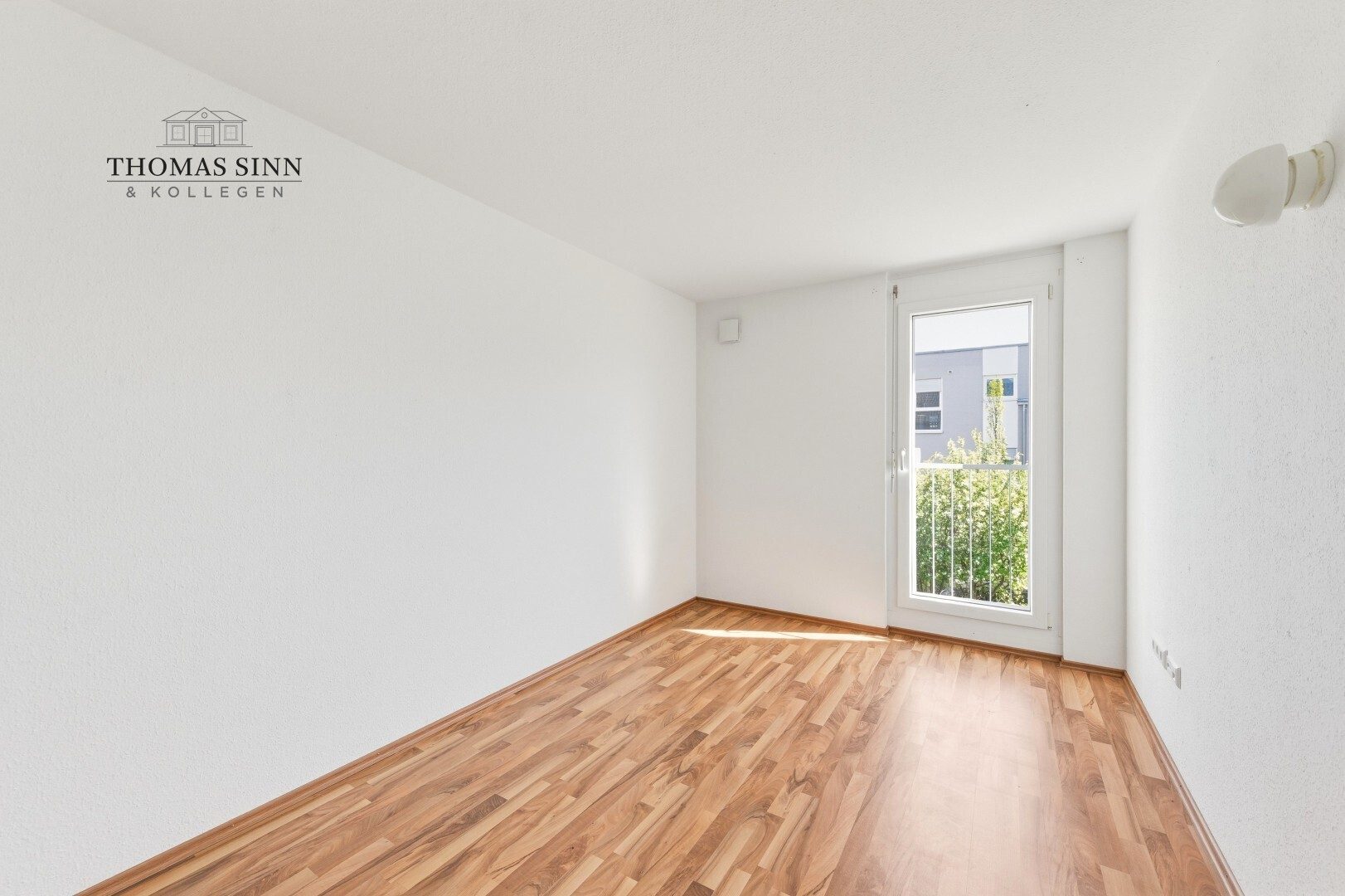 Immobilienangebot - Leingarten - Alle - Familienfreundliche "Doppelhaushälfte" mit pflegeleichtem Garten und viel Platz auf drei Etagen