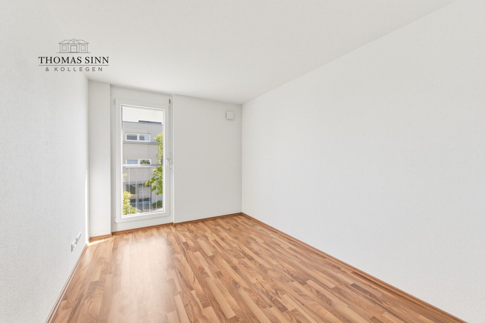 Immobilienangebot - Leingarten - Alle - Familienfreundliche "Doppelhaushälfte" mit pflegeleichtem Garten und viel Platz auf drei Etagen