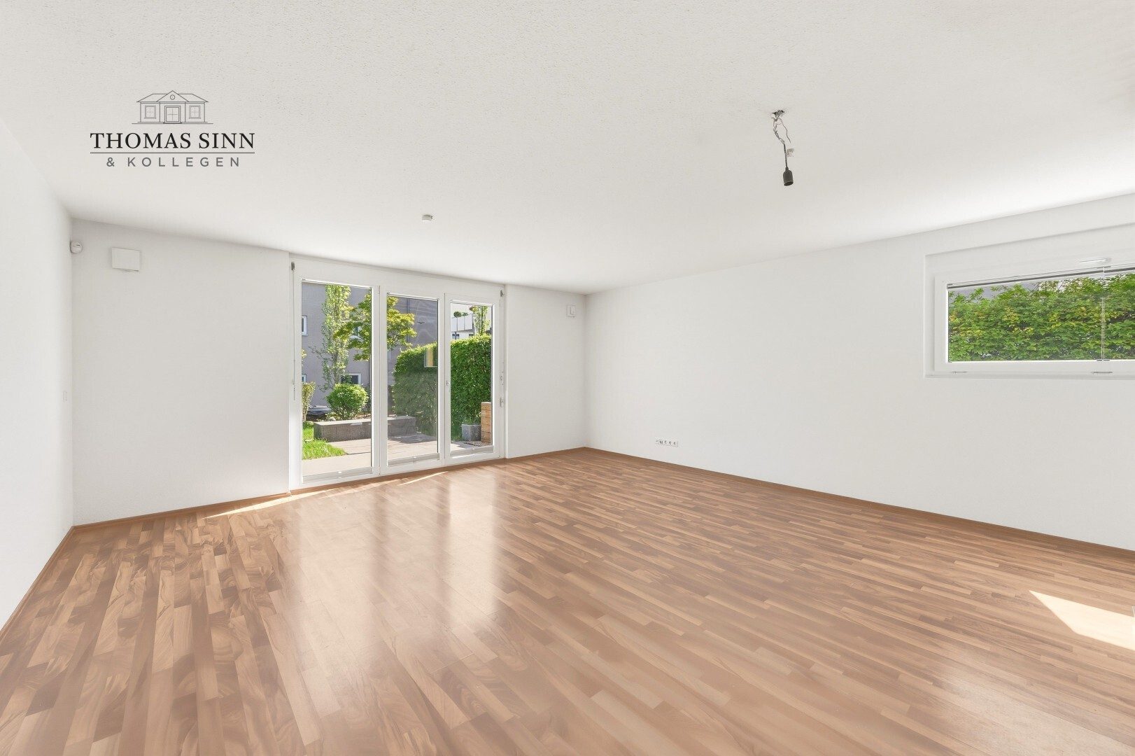 Immobilienangebot - Leingarten - Alle - Familienfreundliche "Doppelhaushälfte" mit pflegeleichtem Garten und viel Platz auf drei Etagen