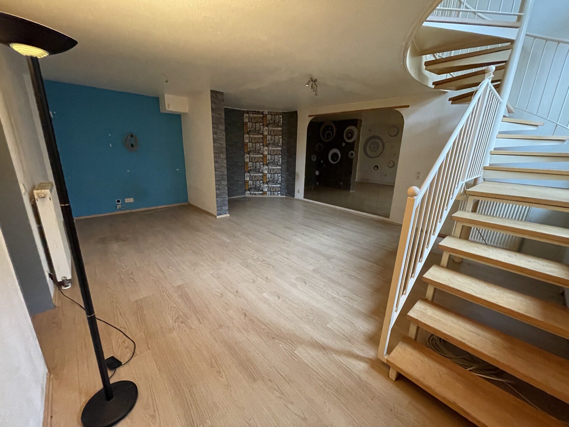Immobilienangebot - Neuendettelsau - Alle - Sehr ruhige 2-Zi-ETW mit Garten in Neuendettelsau!