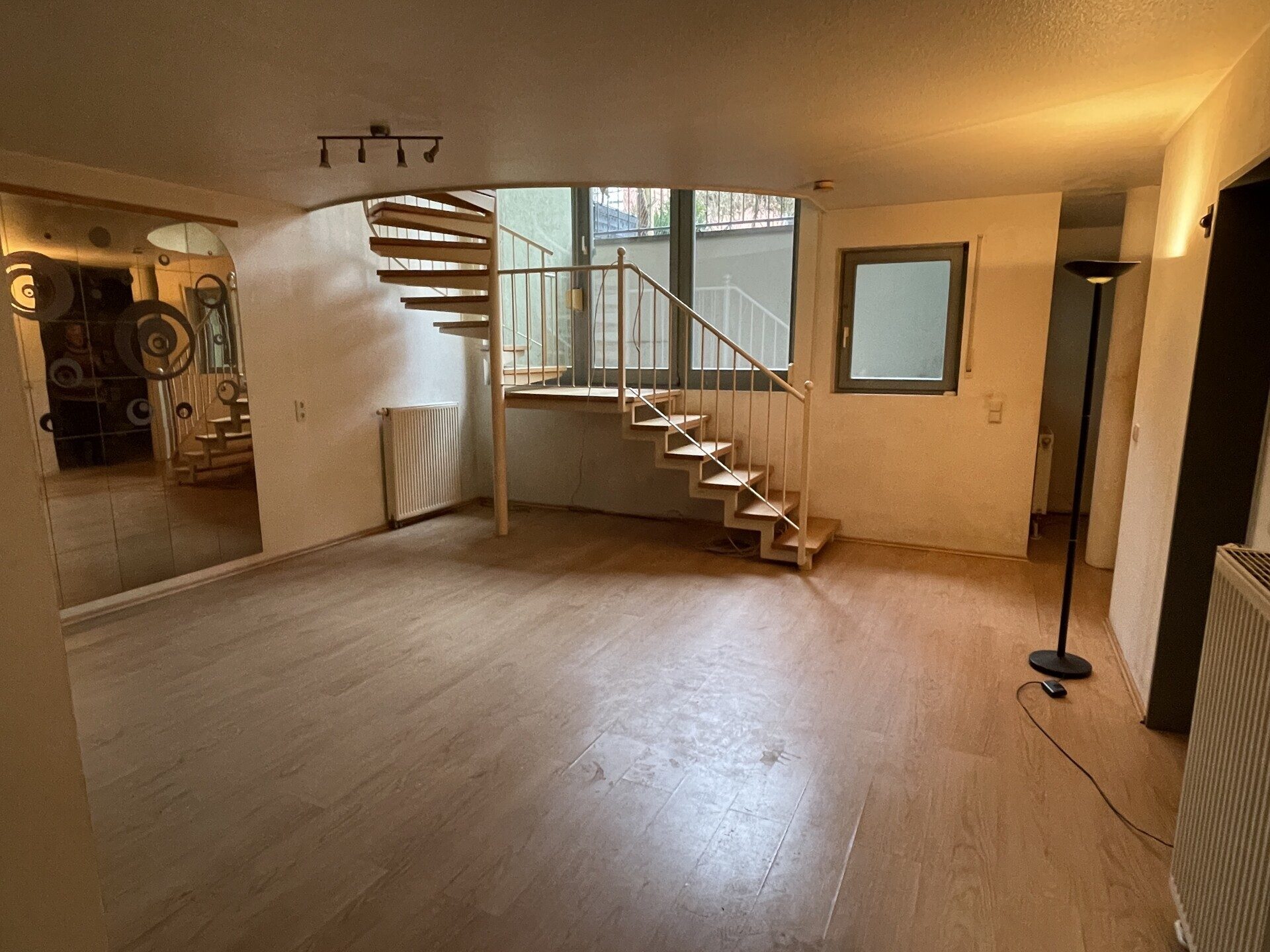 Immobilienangebot - Neuendettelsau - Alle - Sehr ruhige 2-Zi-ETW mit Garten in Neuendettelsau!