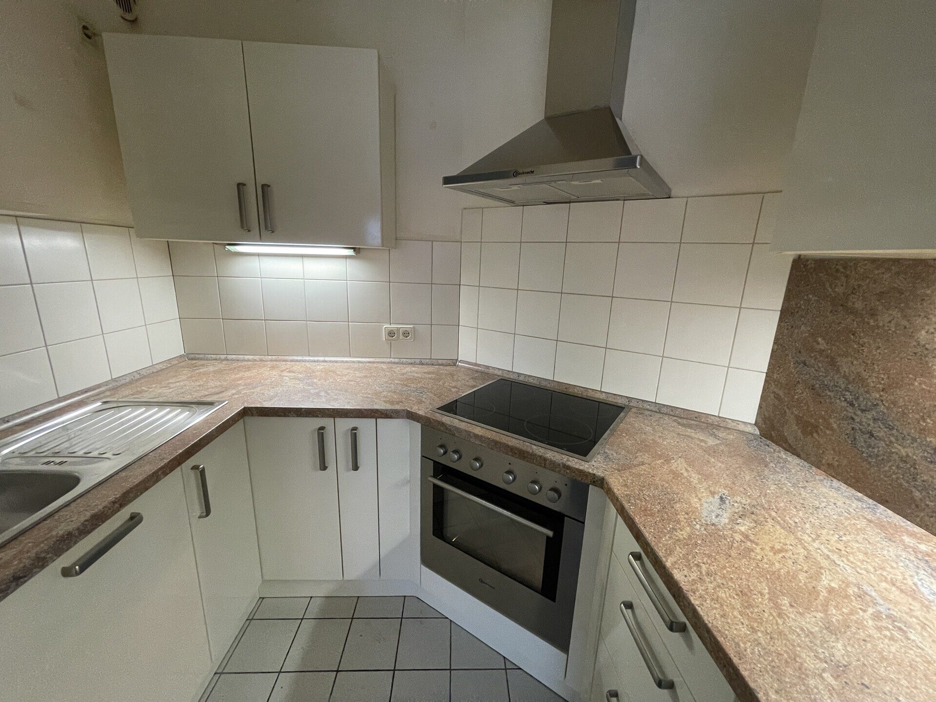 Immobilienangebot - Neuendettelsau - Alle - Sehr ruhige 2-Zi-ETW mit Garten in Neuendettelsau!