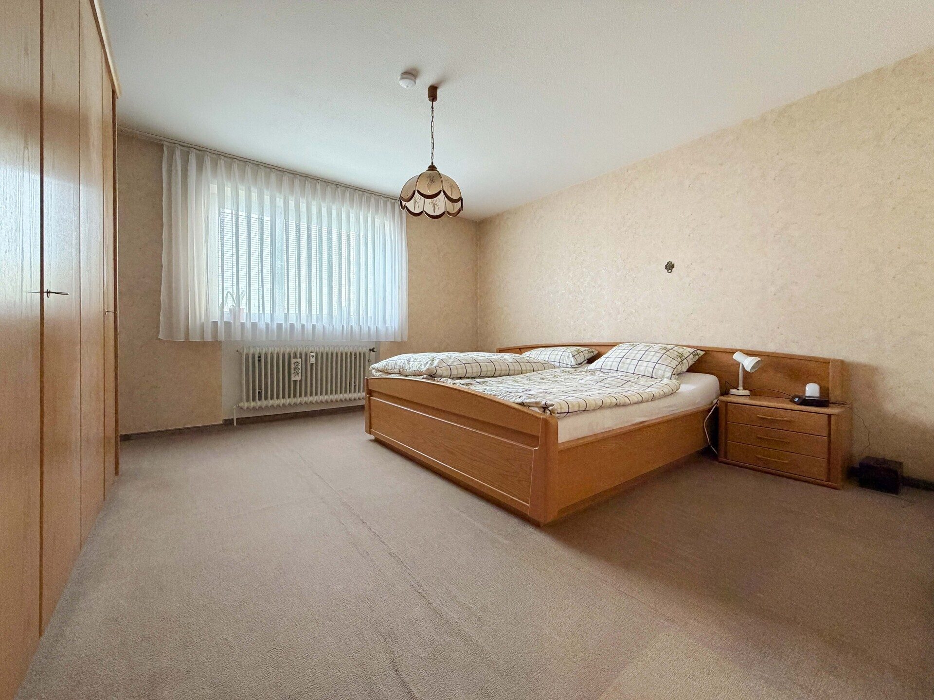 Immobilienangebot - Rietheim-Weilheim / Rietheim - Alle - Gute Kapitalanlage zum TOP-Preis. Sicher seit
30 Jahren vermietet. 2 Zimmer auf 56 m². Plus
Garage.
