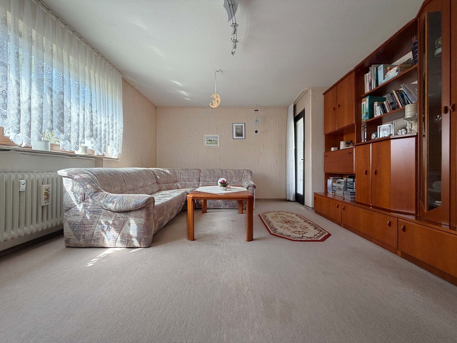 Immobilienangebot - Rietheim-Weilheim / Rietheim - Alle - Gute Kapitalanlage zum TOP-Preis. Sicher seit
30 Jahren vermietet. 2 Zimmer auf 56 m². Plus
Garage.
