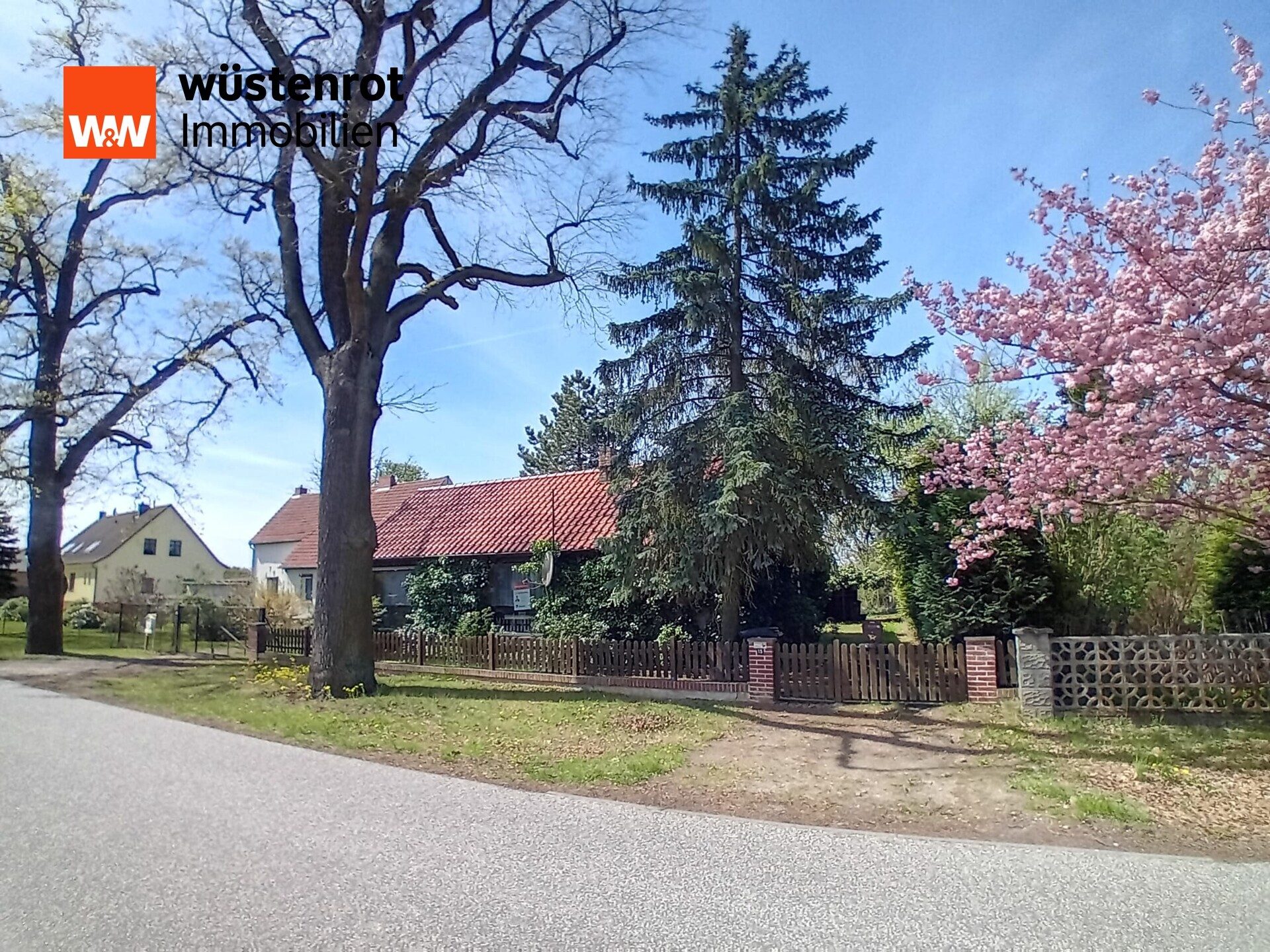 Immobilienangebot - Ragow-Merz / Merz - Alle - Gemütlicher Bungalow mit Erweiterungspotenzial bei Beeskow zu verkaufen. Schauen Sie vorbei...