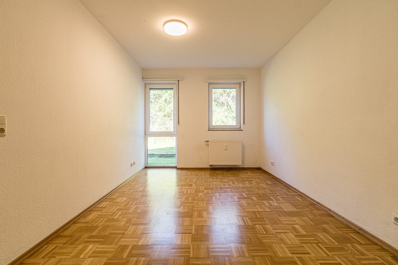 Immobilienangebot - Trier / Olewig - Alle - Gepflegte 2-Zimmer-Wohnung mit Balkon, Einbauküche und Tiefgaragenstellplatz in Trier-Olewig