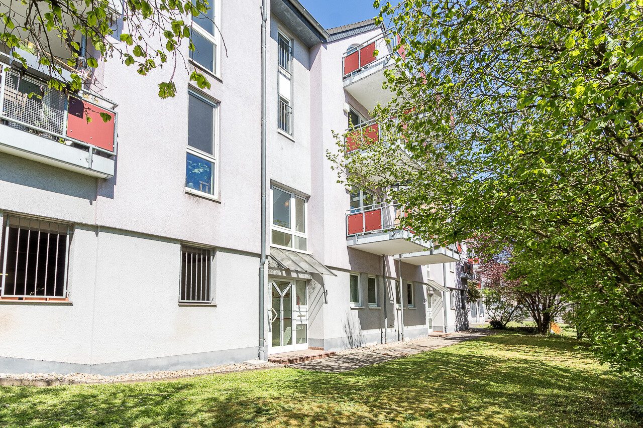 Immobilienangebot - Trier / Olewig - Alle - Gepflegte 2-Zimmer-Wohnung mit Balkon, Einbauküche und Tiefgaragenstellplatz in Trier-Olewig