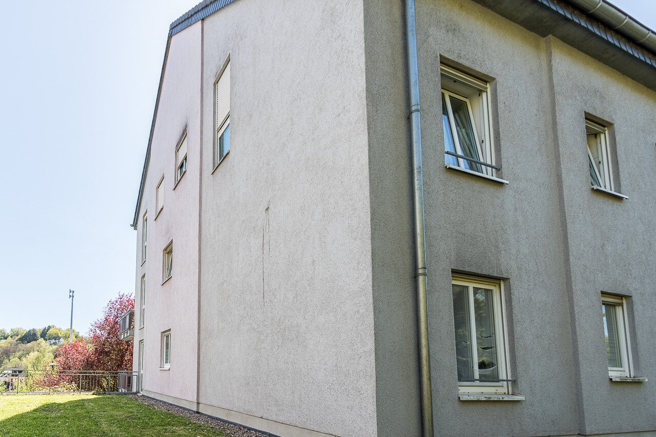 Immobilienangebot - Trier / Olewig - Alle - Gepflegte 2-Zimmer-Wohnung mit Balkon, Einbauküche und Tiefgaragenstellplatz in Trier-Olewig
