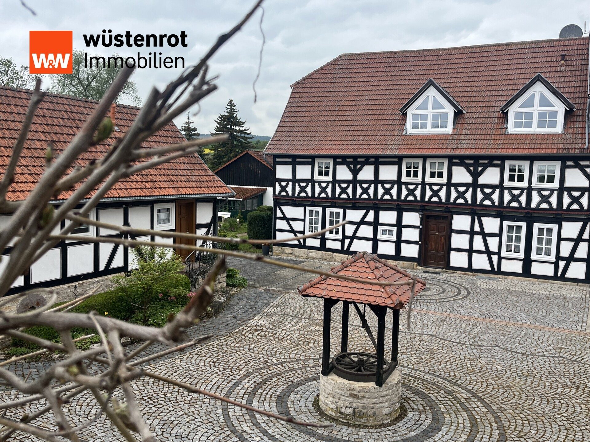 Immobilienangebot - Mühlhausen/Thüringen - Alle - Außergewöhnlicher Landgasthof - alte Mühle
Hotel, Eventlocation, Wohnimmobilien &  30.000 m² Grdstk.