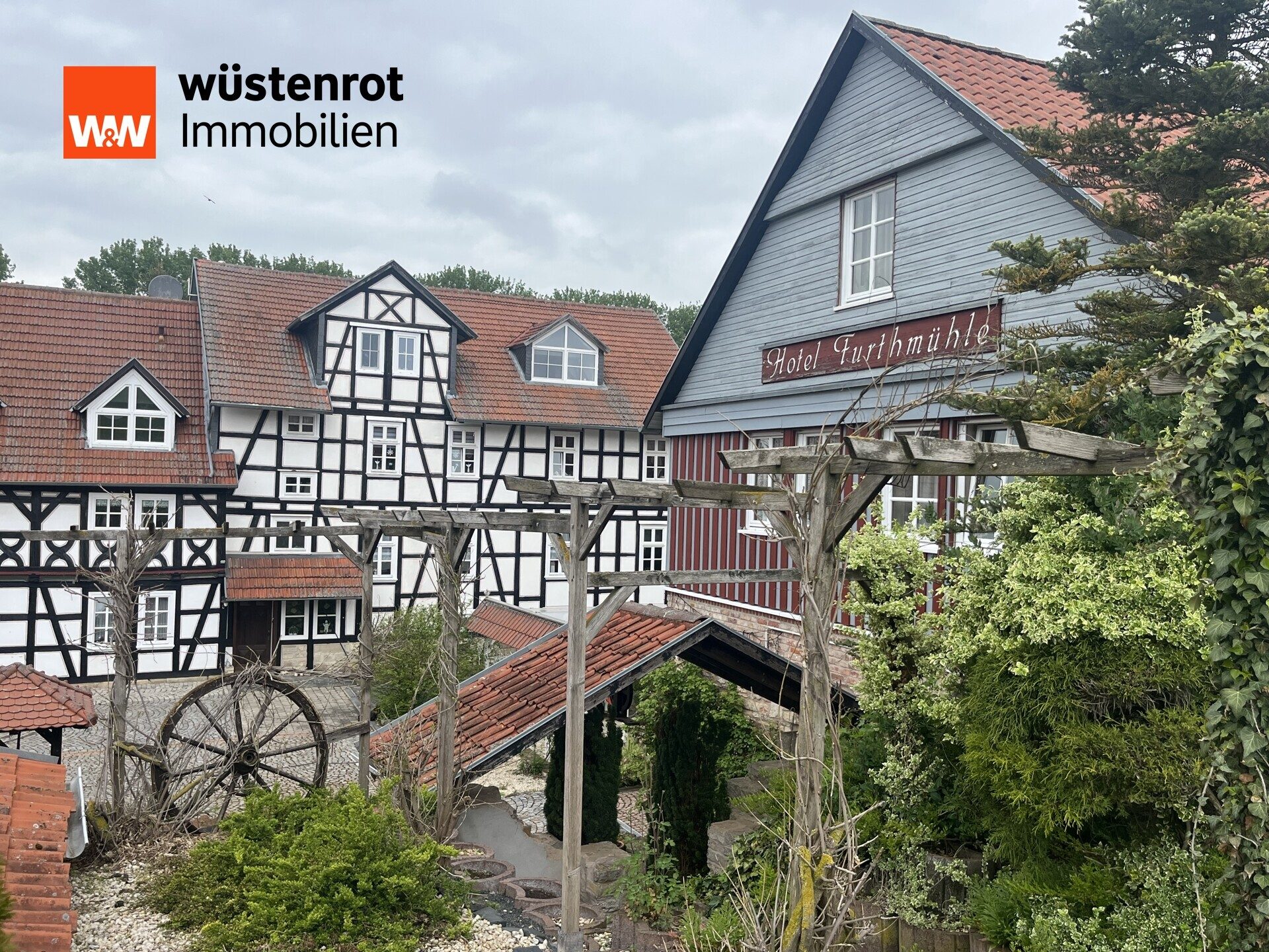 Immobilienangebot - Mühlhausen/Thüringen - Alle - Außergewöhnlicher Landgasthof - alte Mühle
Hotel, Eventlocation, Wohnimmobilien &  30.000 m² Grdstk.