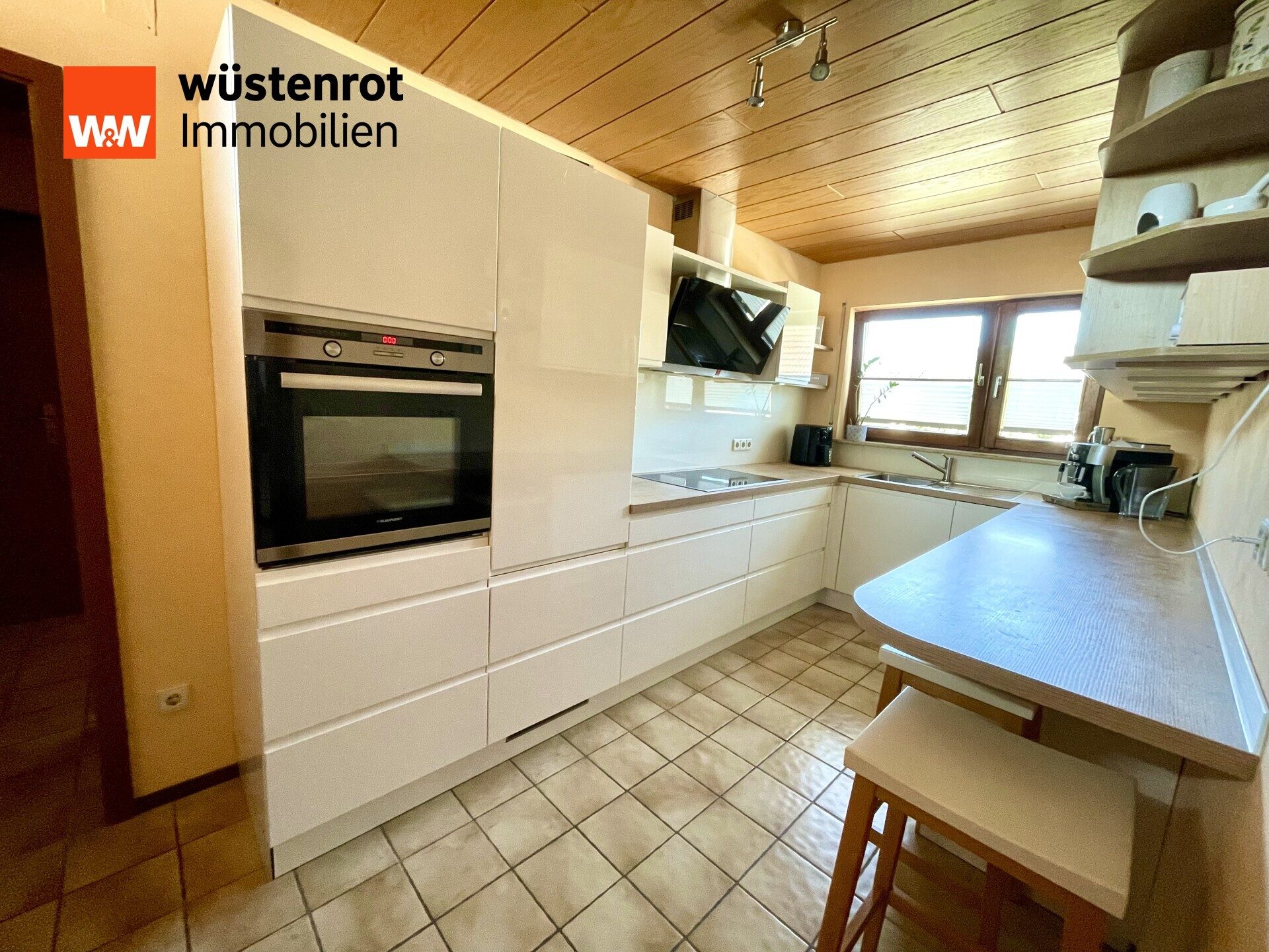 Immobilienangebot - Ötigheim - Alle - ENTFALTUNG IM ZWEIFAMILIENHAUS: 2 Etagen mit 6 Zimmer, KFZ-Stellplätze, schöne und sehr ruhige Lage*
