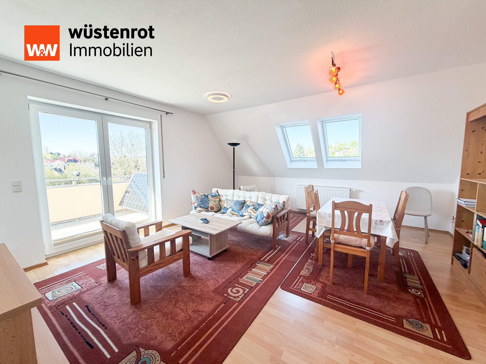 Immobilienangebot - Bad Salzungen - Alle - Exklusive 3-Zimmer-Maisonettewohnung mit zwei Balkonen und Außenstellplatz