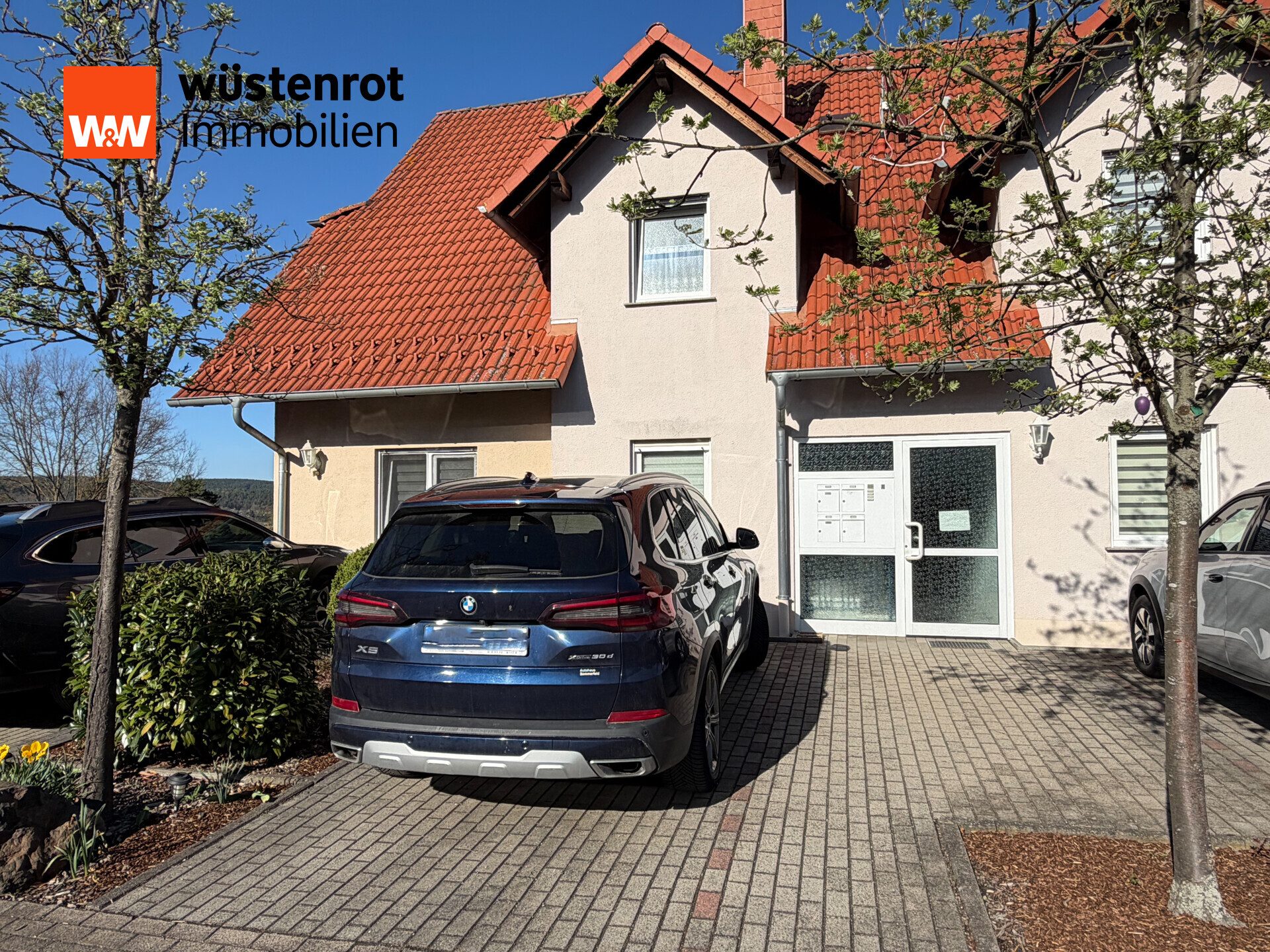 Immobilienangebot - Bad Salzungen - Alle - Exklusive 3-Zimmer-Maisonettewohnung mit zwei Balkonen und Außenstellplatz