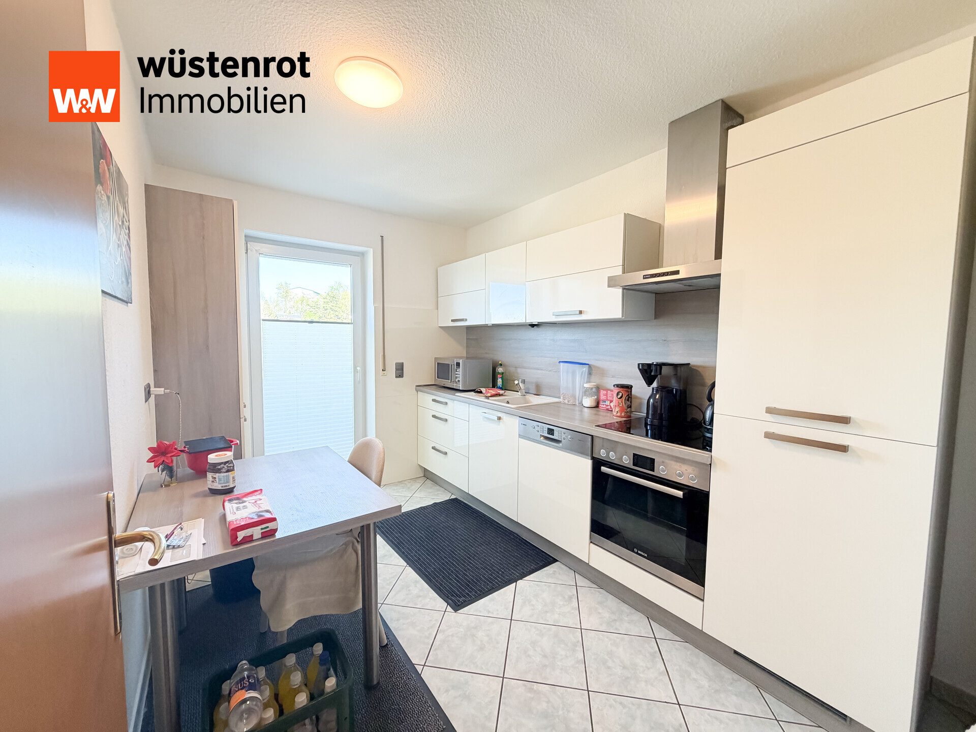 Immobilienangebot - Bad Salzungen - Alle - Exklusive 3-Zimmer-Maisonettewohnung mit zwei Balkonen und Außenstellplatz