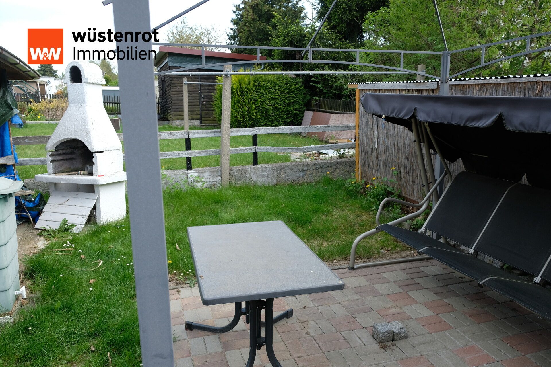 Immobilienangebot - Zwickau / Pöhlau - Alle - Charmantes EFH mit Wintergarten, Kamin & großem Grundstück – viel Potenzial